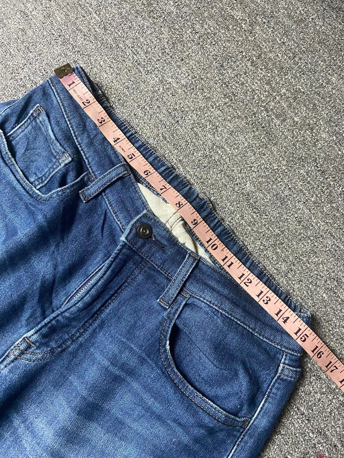 Uniqlo Uniqlo Distressed Denim Jeans (165) Size US 30 / EU 46 - 4 Thumbnail
