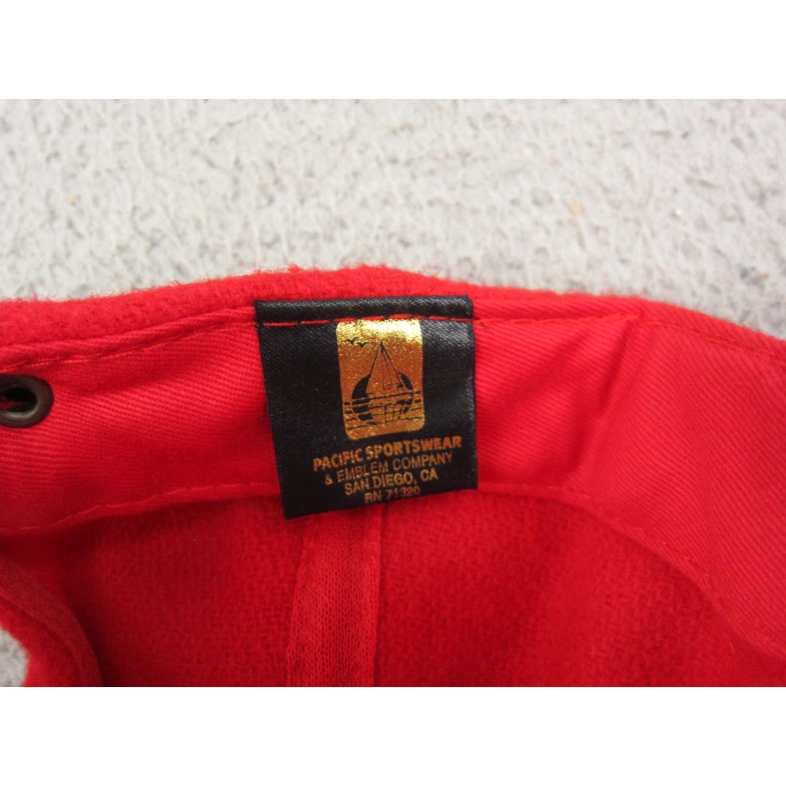 Vintage VINTAGE DIRECTV Hat Mens Snapback One Size Red Black Wool Suede Brim 80s 90s USA Sports Adjustable Alloy Pacific Sportswear Mens Hats Size ONE SIZE - 7 Thumbnail