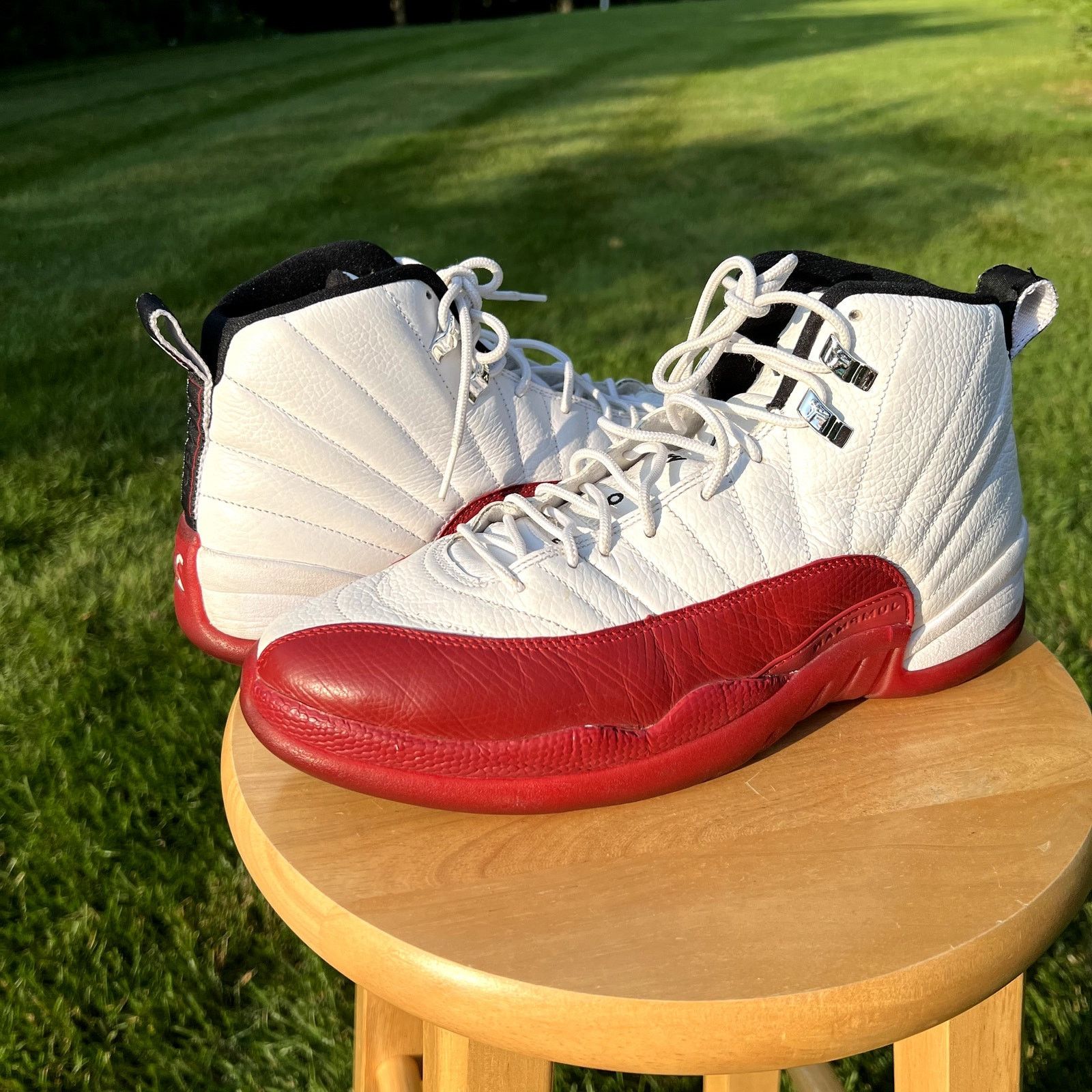 Jordan Brand × Nike Nike Air Jordan 12 Retro Cherry - Size 10.5 - Ships Now Size US 10.5 / EU 43-44 - 9 Thumbnail