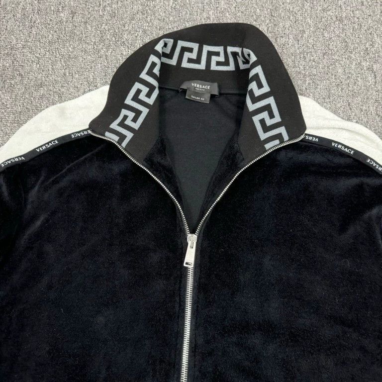 Versace Versace Greek velvet coats Size XL / US 12-14 / IT 48-50 - 3 Thumbnail