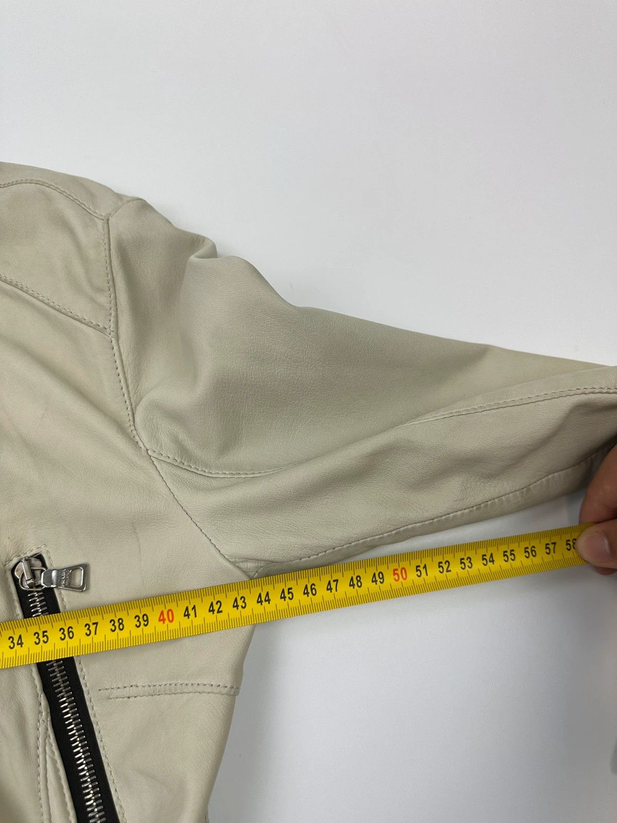 Prada Prada Sport FW02 Beige Perfecto Leather Multi Pocket Jacket Size M / US 6-8 / IT 42-44 - 18 Thumbnail