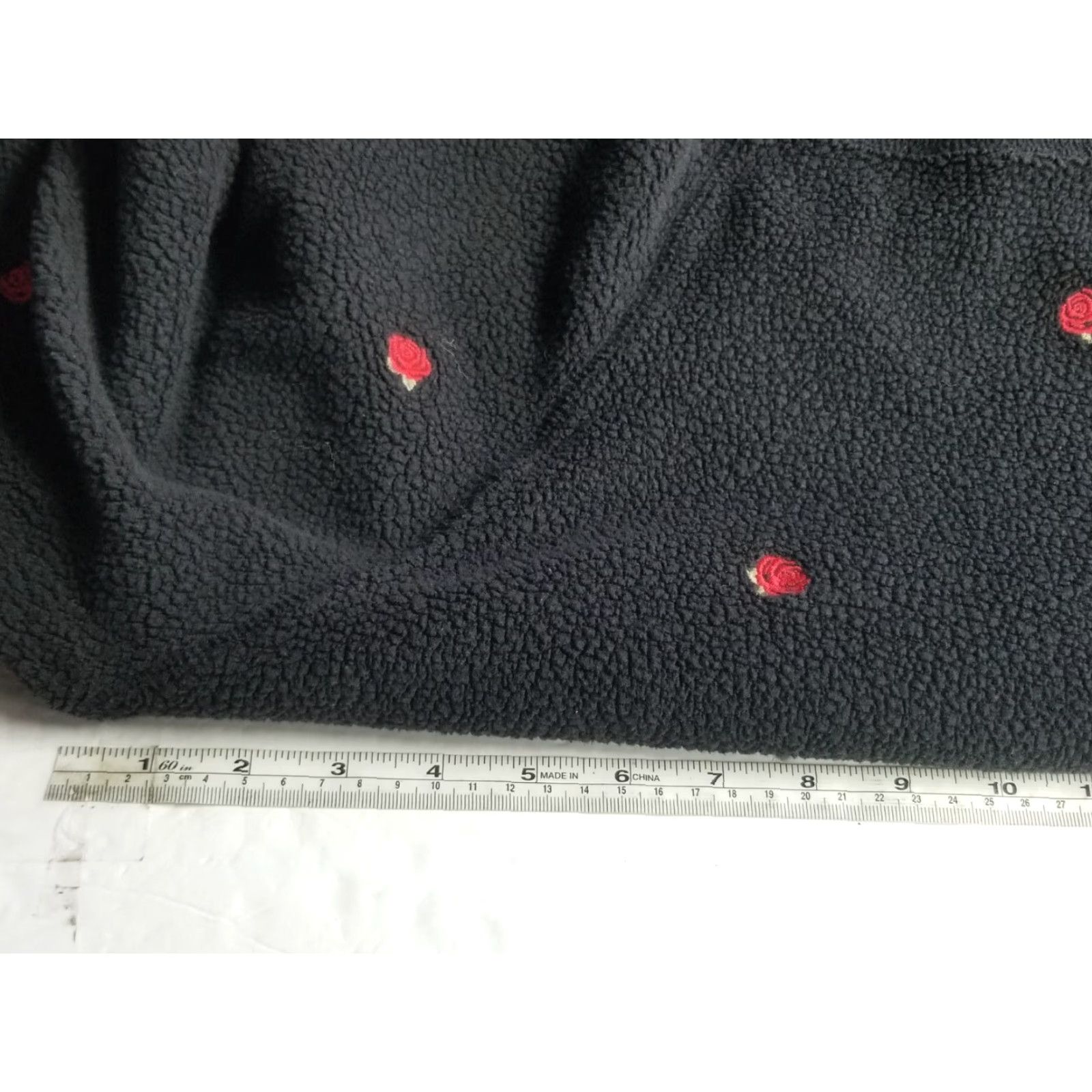 Vintage PINK Victoria's Secret Sweatshirt Womens Black S Pullover Embroidered Roses Sherpa Casual Activewear Small Rose Size S / US 4 / IT 40 - 3 Thumbnail
