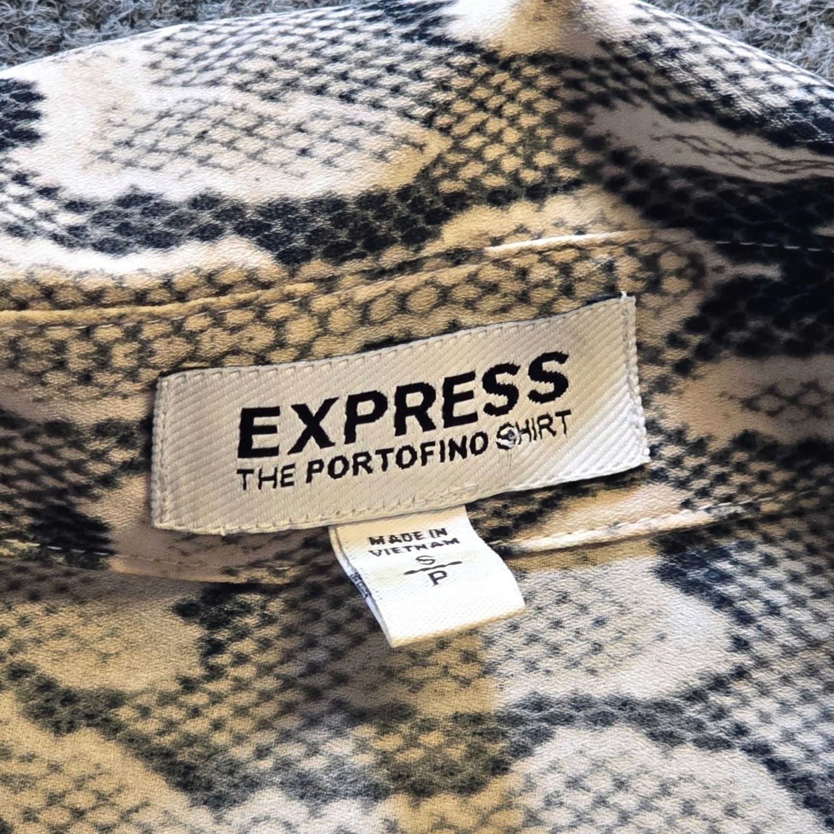 Express Express Top Womens Small Gray Snakeskin Portofino Sheer Long Sleeve Career Blouse Size S / US 4 / IT 40 - 4 Thumbnail