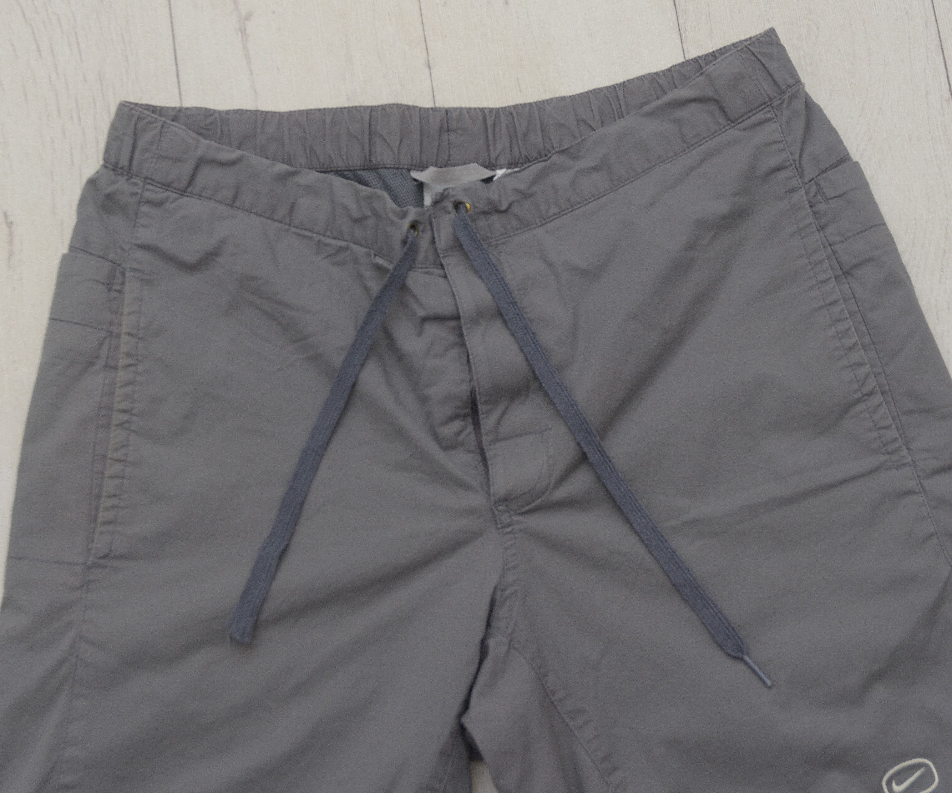 Nike × Vintage Vintage Nike SPRTSDLX Silver Tag Shorts Cargo Y2K Size US 30 / EU 46 - 4 Thumbnail