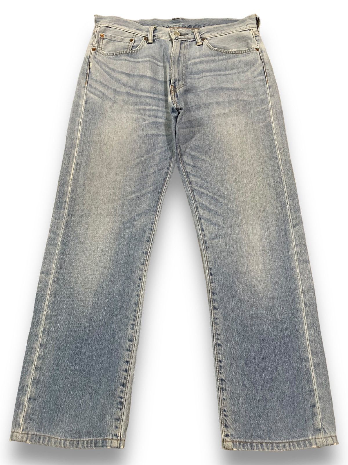 image of Vintage Y2K Levis 505 Blue Washed Loose Fit Denim Jeans in Washed Blue, Men's (Size 33)