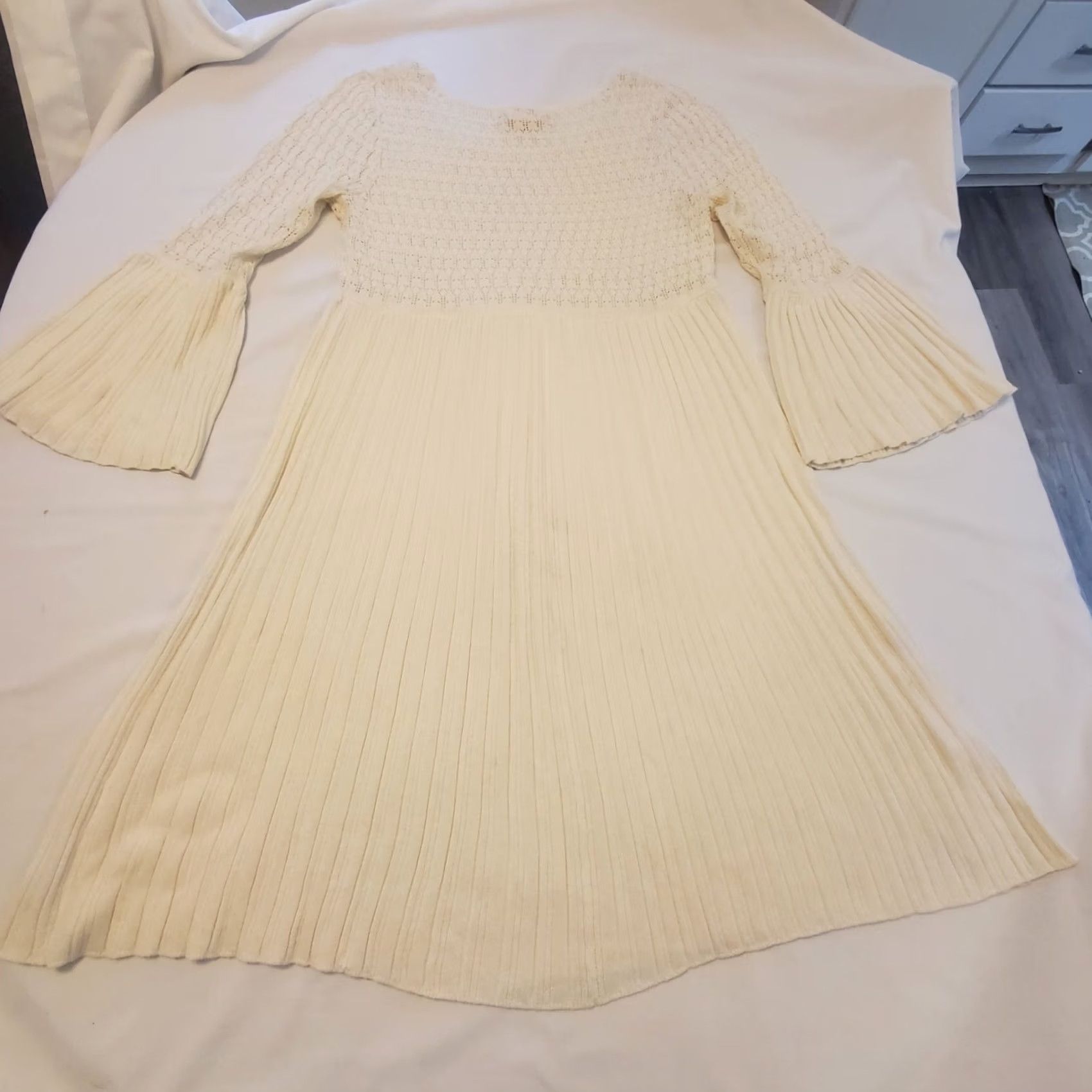 Vintage Sundance Ivory Knit Lace Angel Sleeve High Waist Pleated Dress PL Womens Knee Length 3/4 Sleeve Bohemian Wedding Confetti? Size L / US 10 / IT 46 - 3 Thumbnail