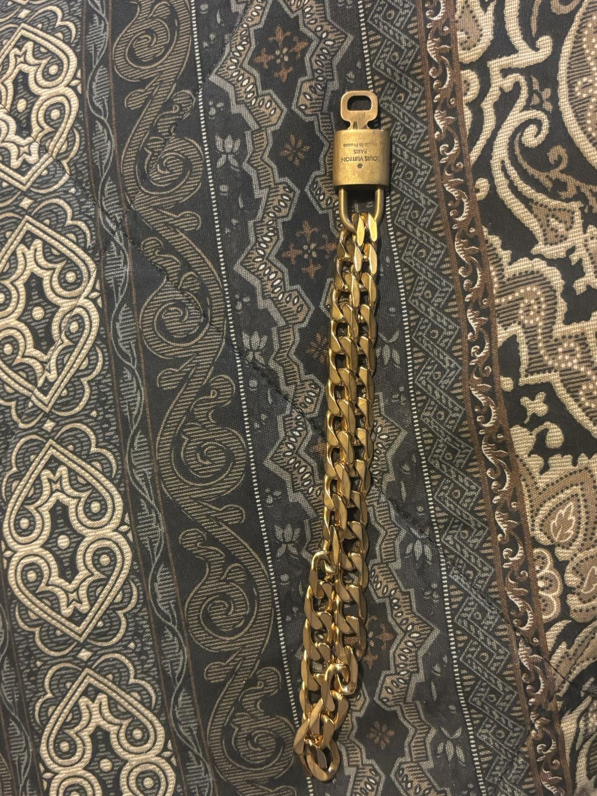 Louis Vuitton Louis Vuitton Lock Chain Necklace Size ONE SIZE - 3 Thumbnail