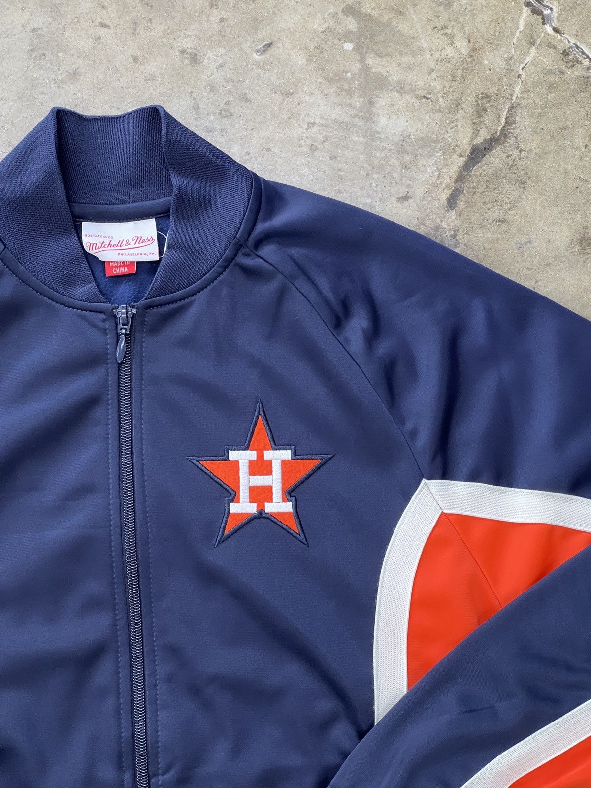 Mitchell & Ness Mitchell & Ness Houston Astros Jacket Sz. Medium Size US M / EU 48-50 / 2 - 3 Thumbnail
