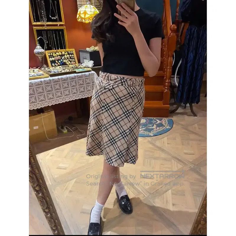 Burberry Burberry Khaki Wool Mid-Length Skirt. Size 23" - 6 Thumbnail