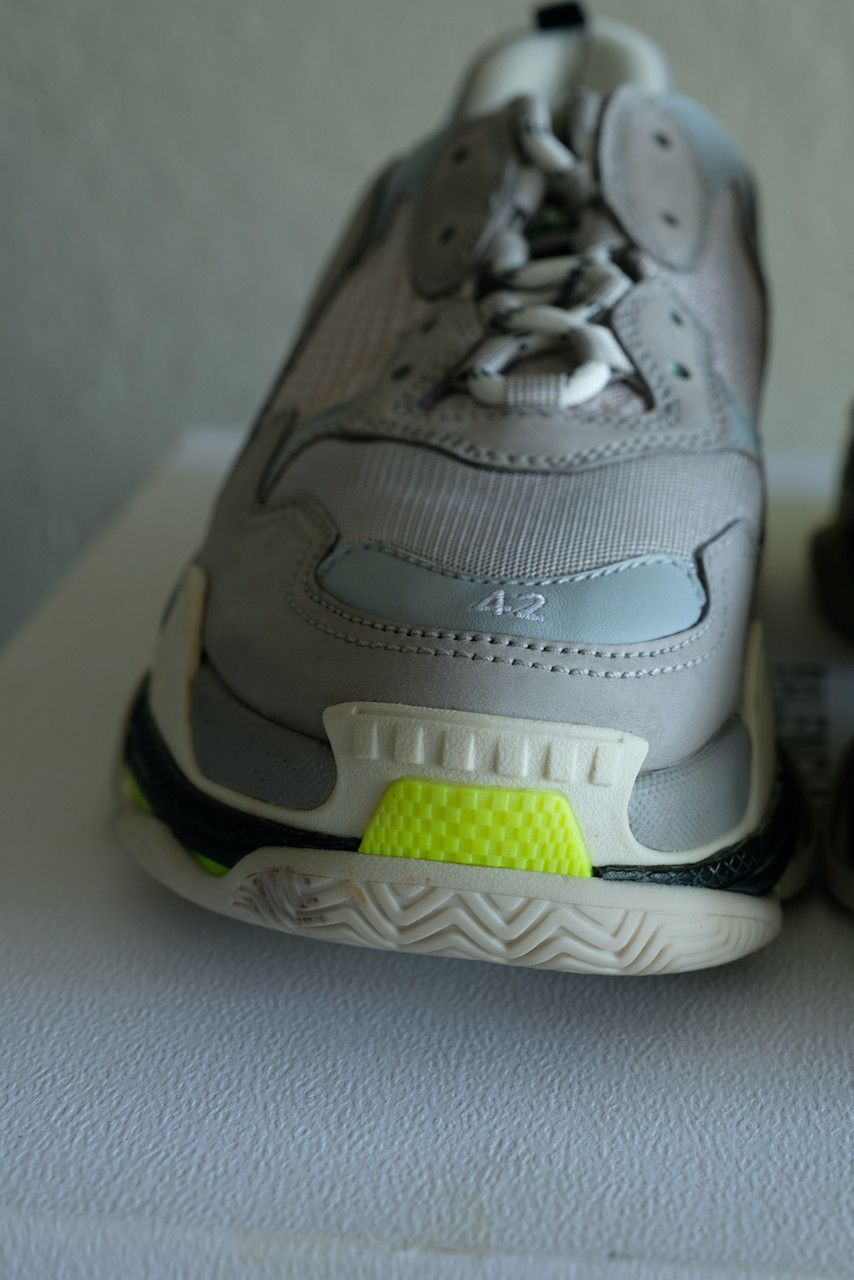 Balenciaga Balenciaga Triple S Sneakers Demna Gvasalia Shoes Leather Size US 9 / EU 42 - 4 Thumbnail