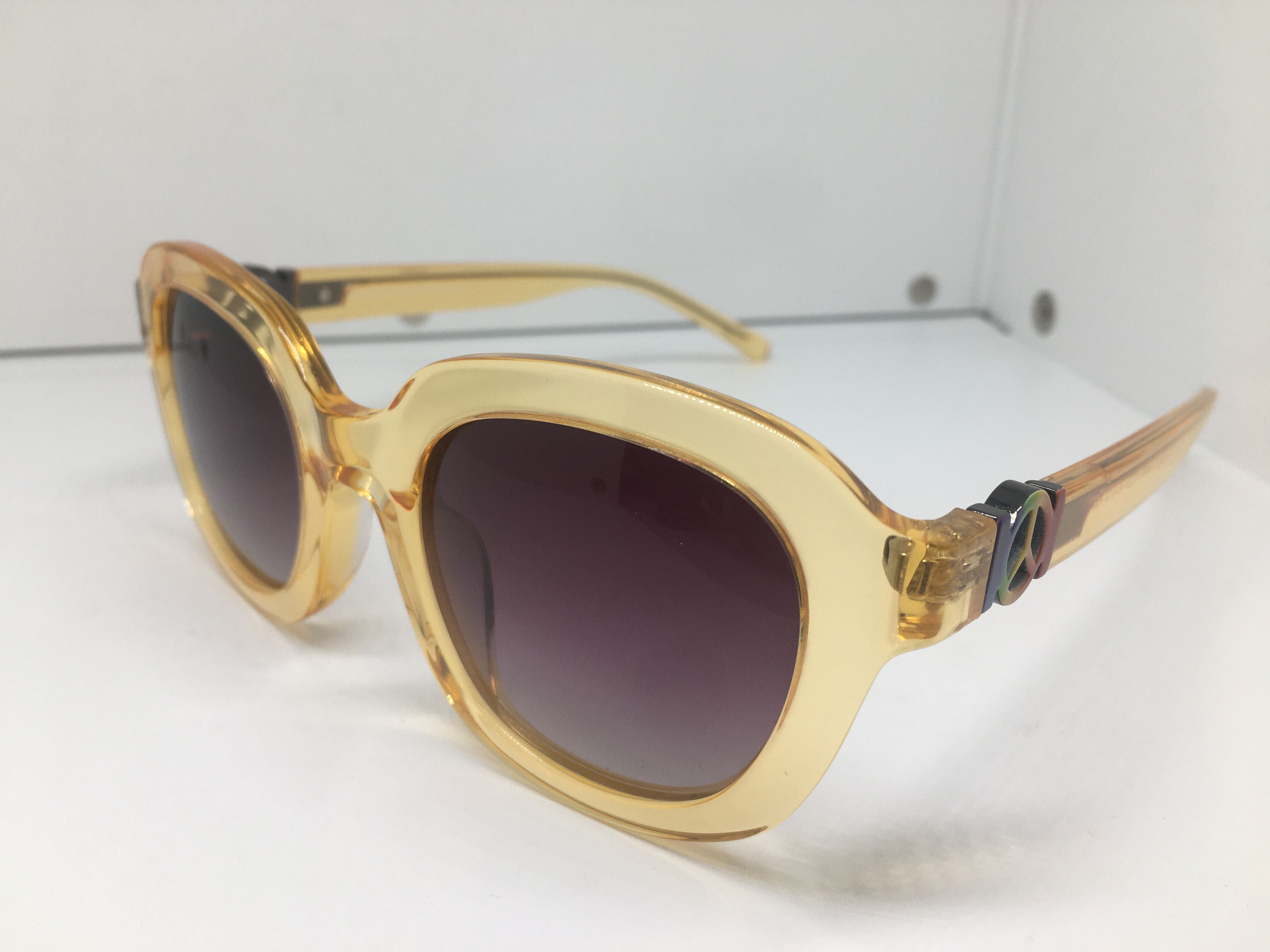 Other Vincent Chase vc Woman Sunglasses Frame Size ONE SIZE - 3 Thumbnail
