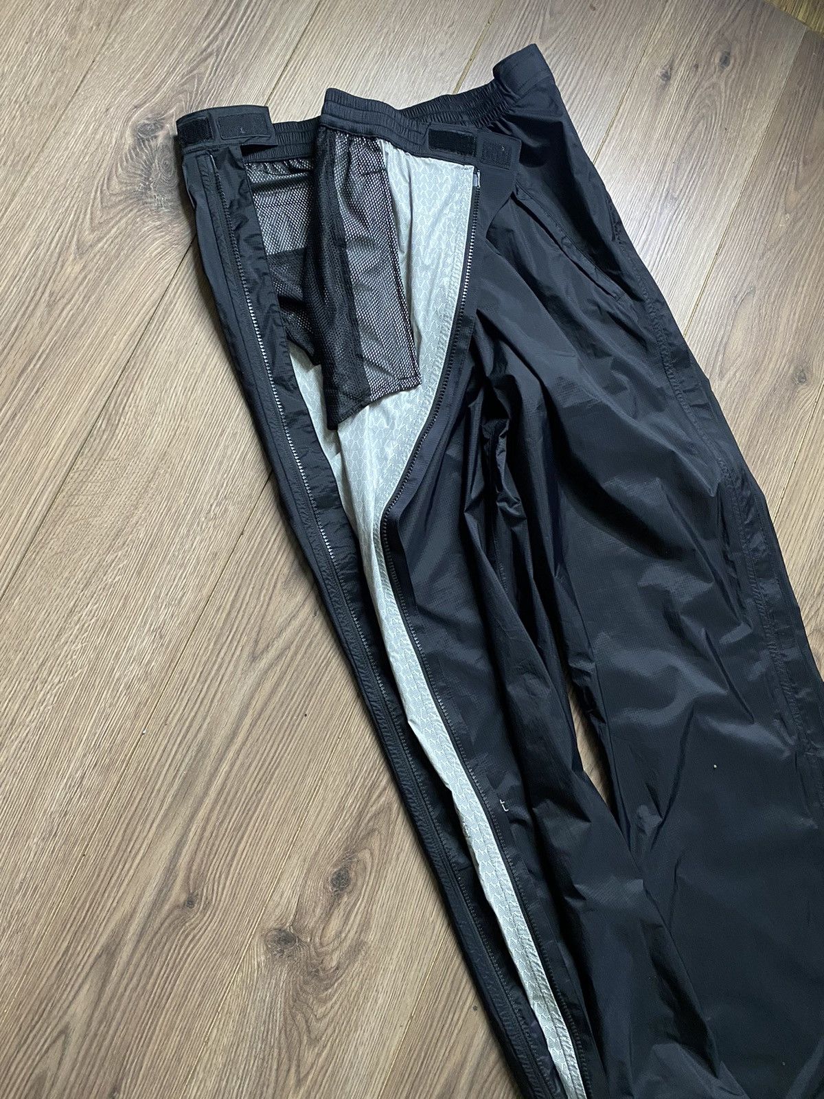 Marmot × Vintage Vintage Marmot Nylon Full Zip Track Pants Size L Size US 34 / EU 50 - 7 Thumbnail