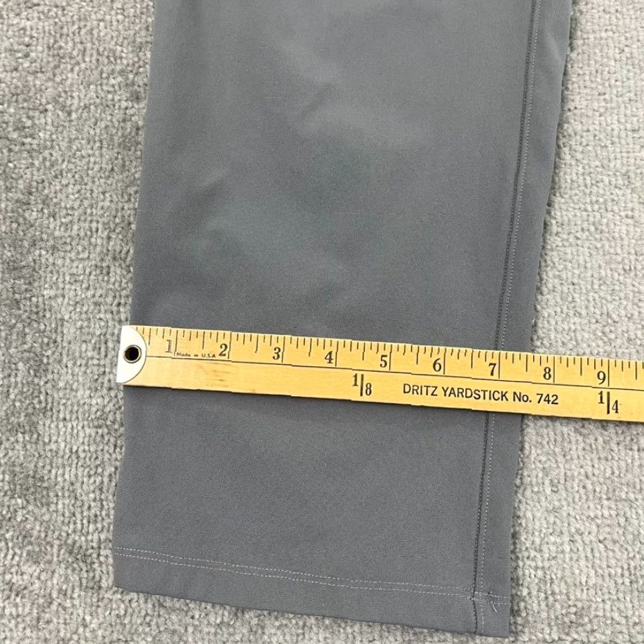Lululemon Lululemon Commission Pants Mens 40 x 35 Classic Fit Gray Warpstreme Golf Travel Pants Mens Regular Waist 40 Gray Size US 40 / EU 56 - 7 Thumbnail