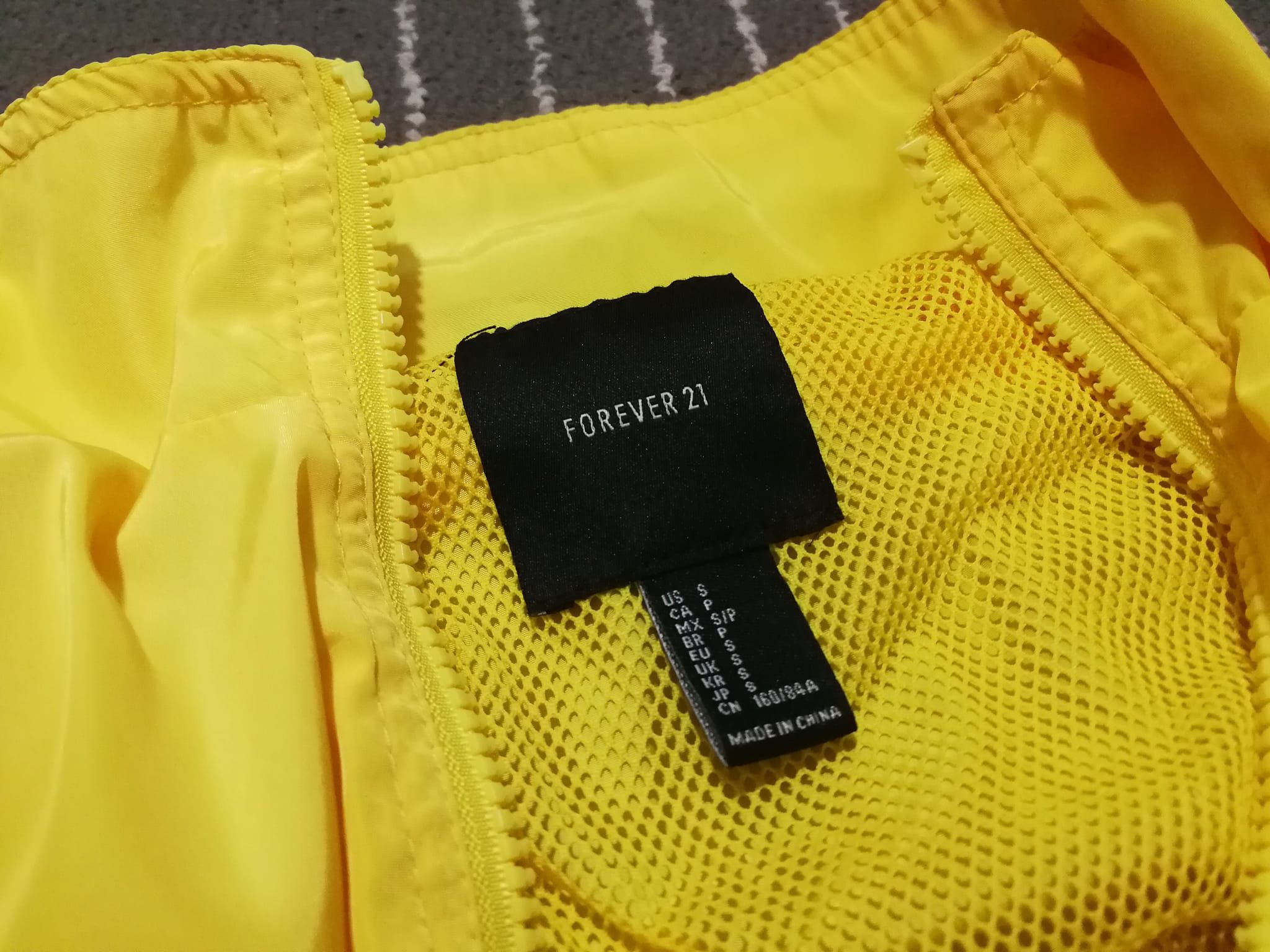 Forever 21 FOREVER 21 woman bomber jacket XS Size US XS / EU 42 / 0 - 5 Thumbnail