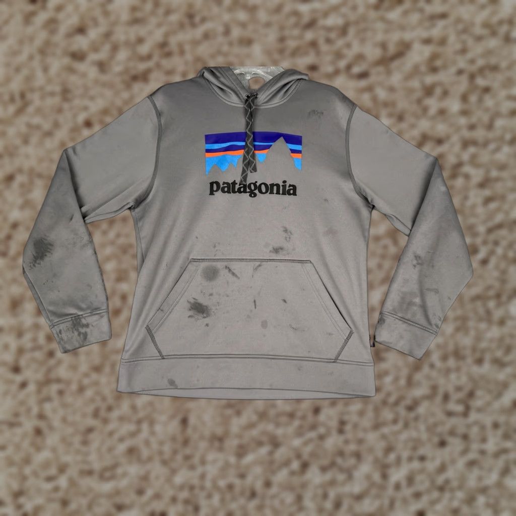 Patagonia Patagonia Hoodie Mens M Gray P-6 Logo Graphic Pullover Sweatshirt Fleece Kangaroo Pocket Regular Fit Active Outdoor Size US M / EU 48-50 / 2 - 1 Thumbnail