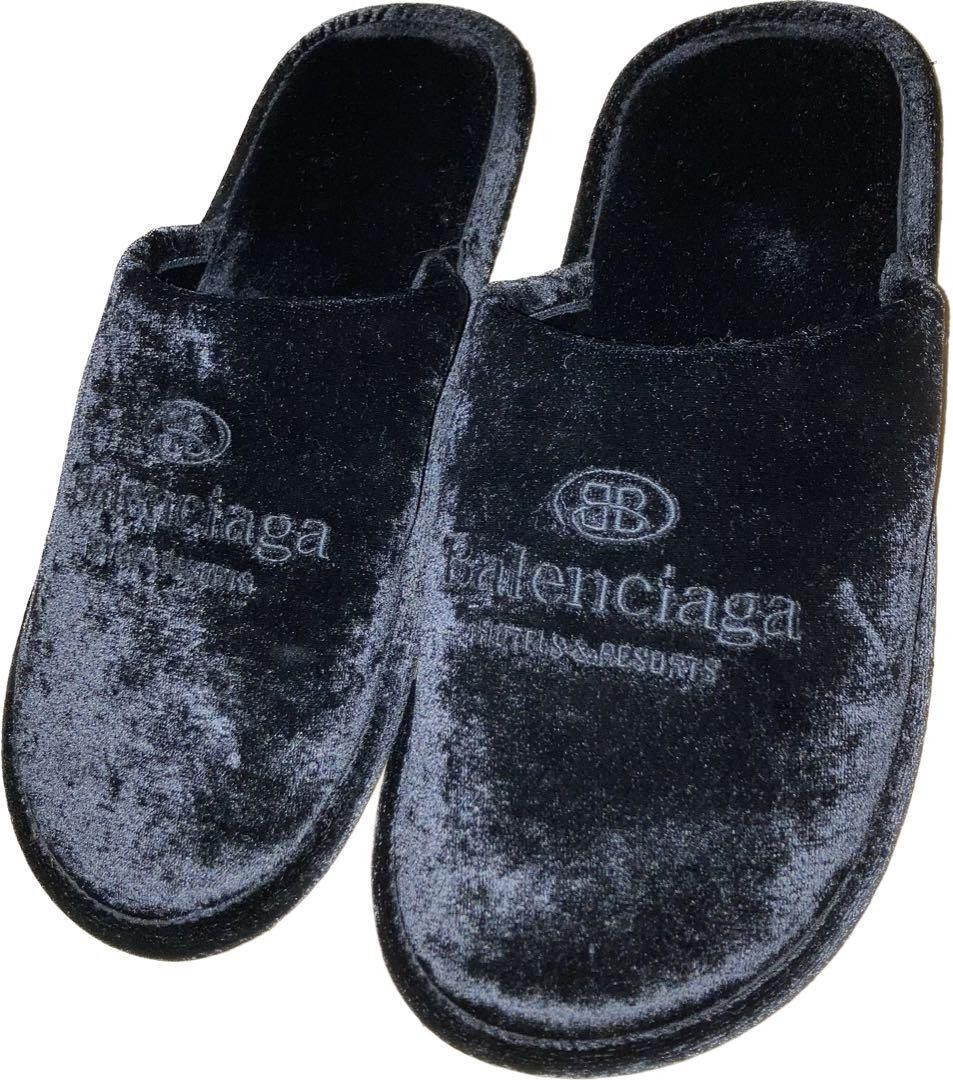 Pre-owned Ss20 Velvet Slippers In Black