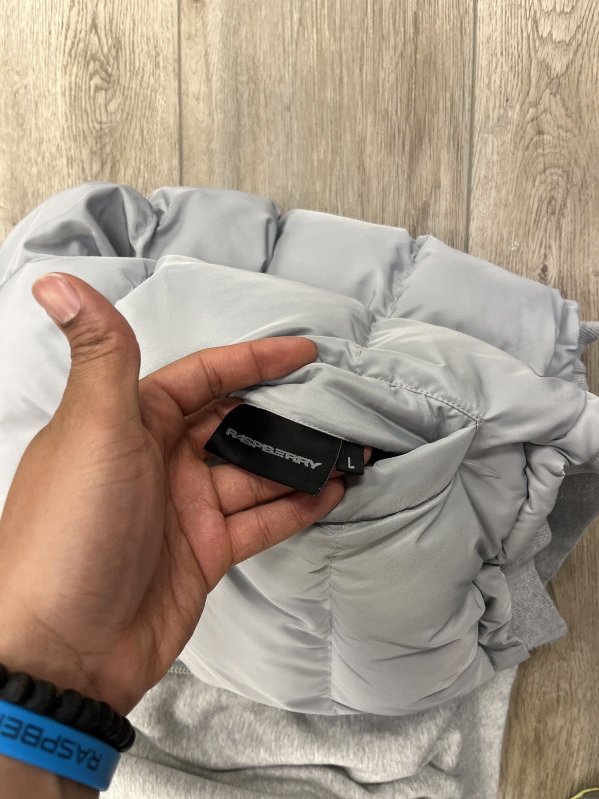 The GV Gallery Grey GV gallery reverse puffer size large Preowned Size US L / EU 52-54 / 3 - 2 Thumbnail