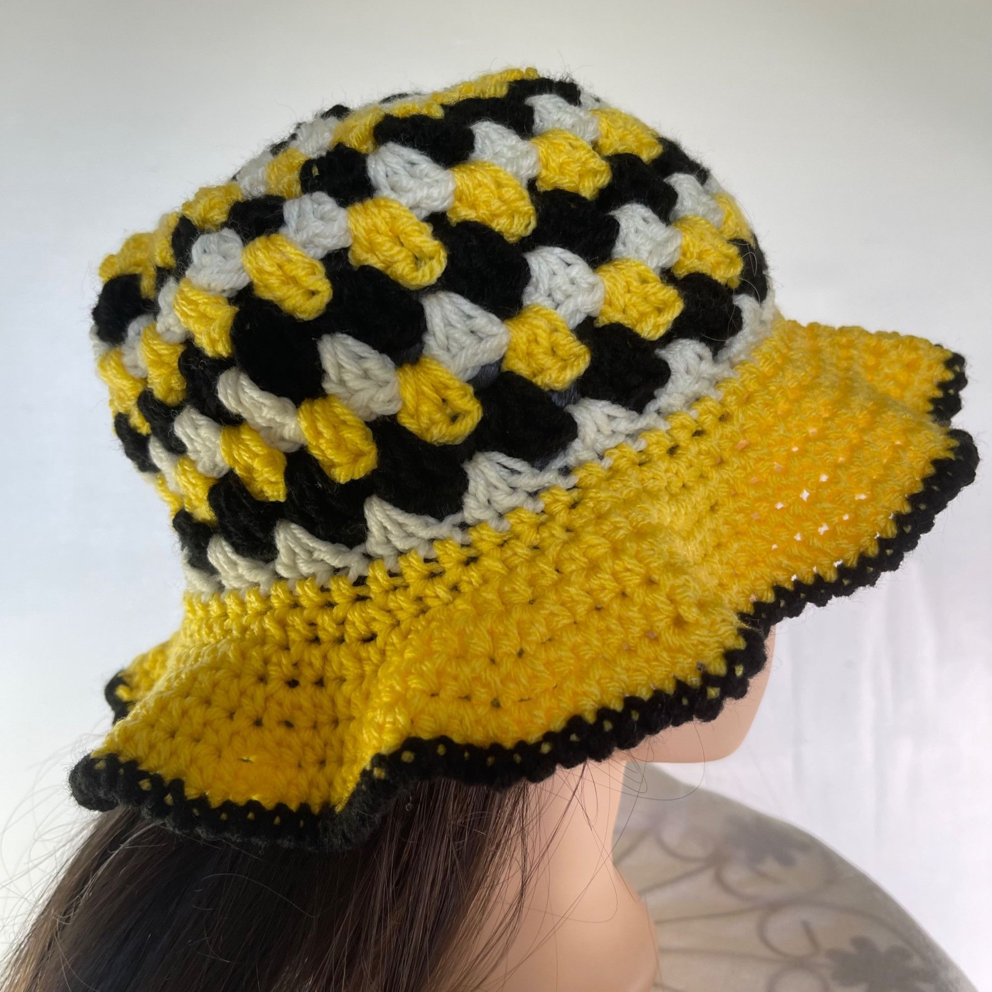 Handmade Crochet Bucket Hat Granny Square Pattern Black Yellow Off-Wh Size ONE SIZE - 3 Thumbnail