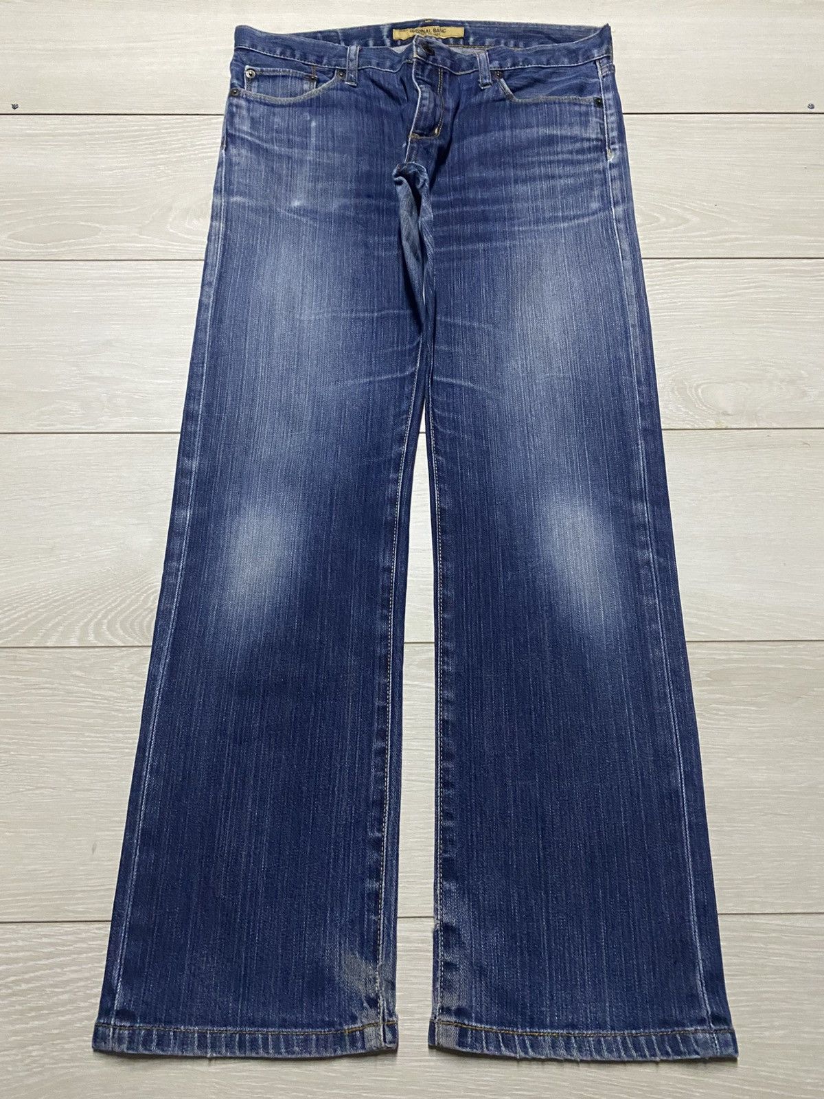 Japanese Brand Vintage Uniqlo S001 Blue Wash Straigt Slim Jeans Size US 32 / EU 48 - 1 Thumbnail