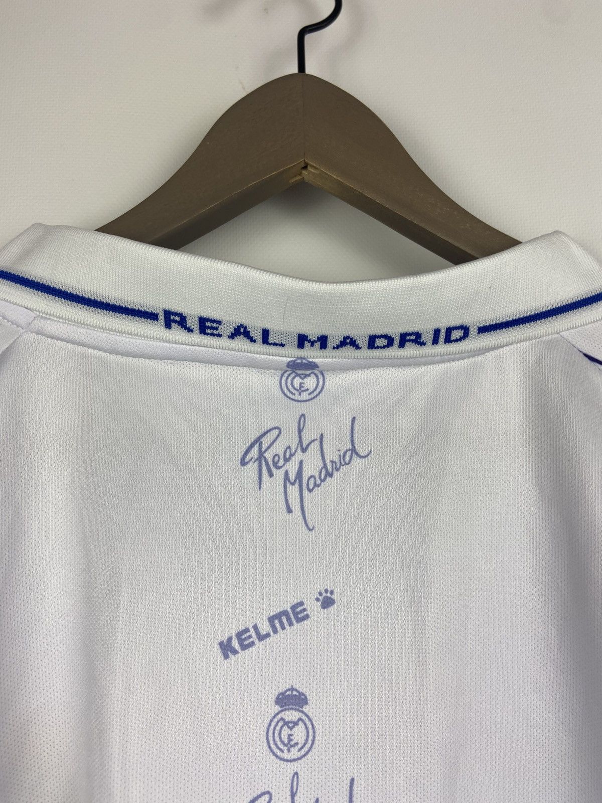 Other Vintage Kelme Real Madrid 95 Football Soccer Shirt Jersey Size US XL / EU 56 / 4 - 16 Thumbnail