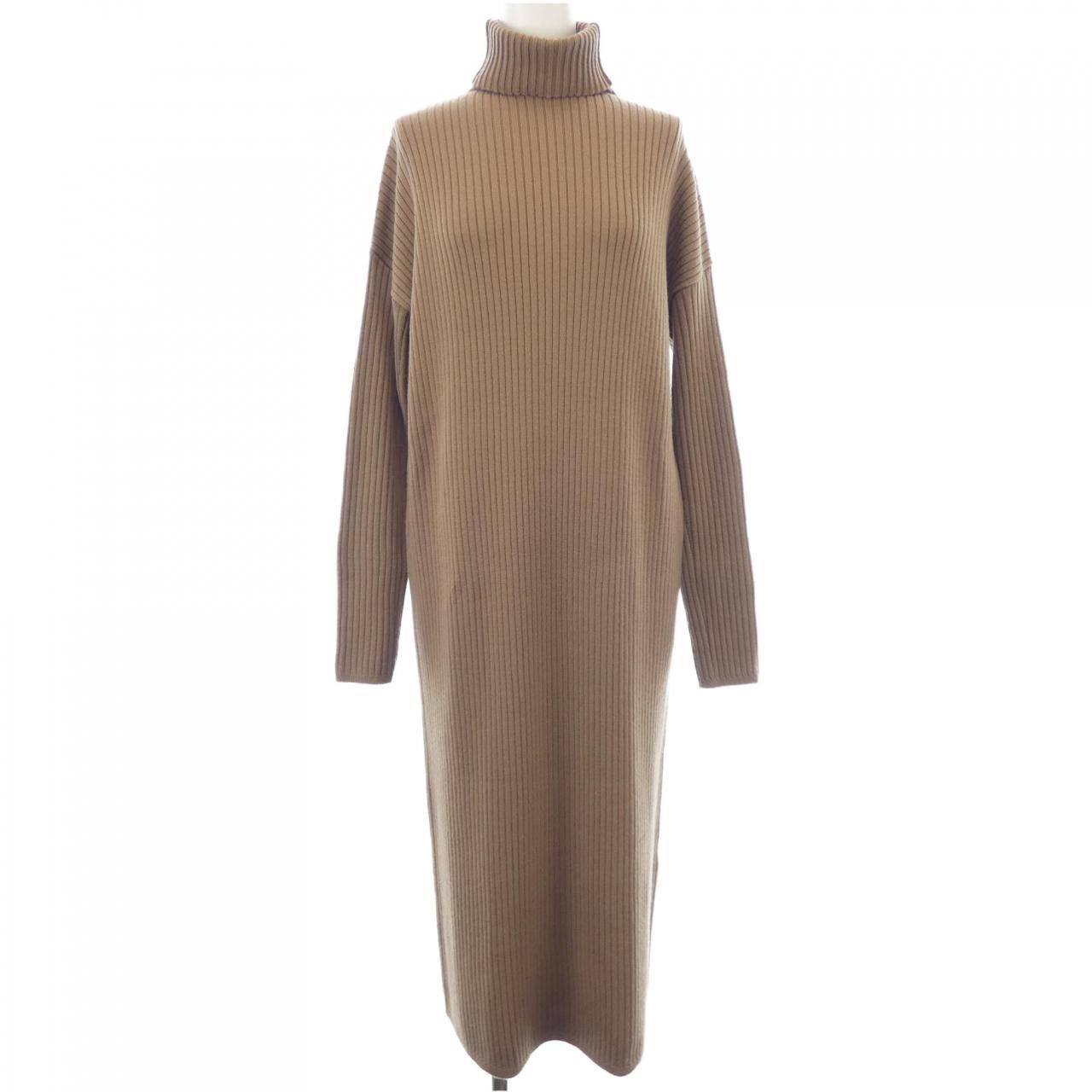 Max Mara MaxMara S Max Mara Dress Others Dresses 93260213 DUTY FREE for USA Size ONE SIZE - 1 Thumbnail