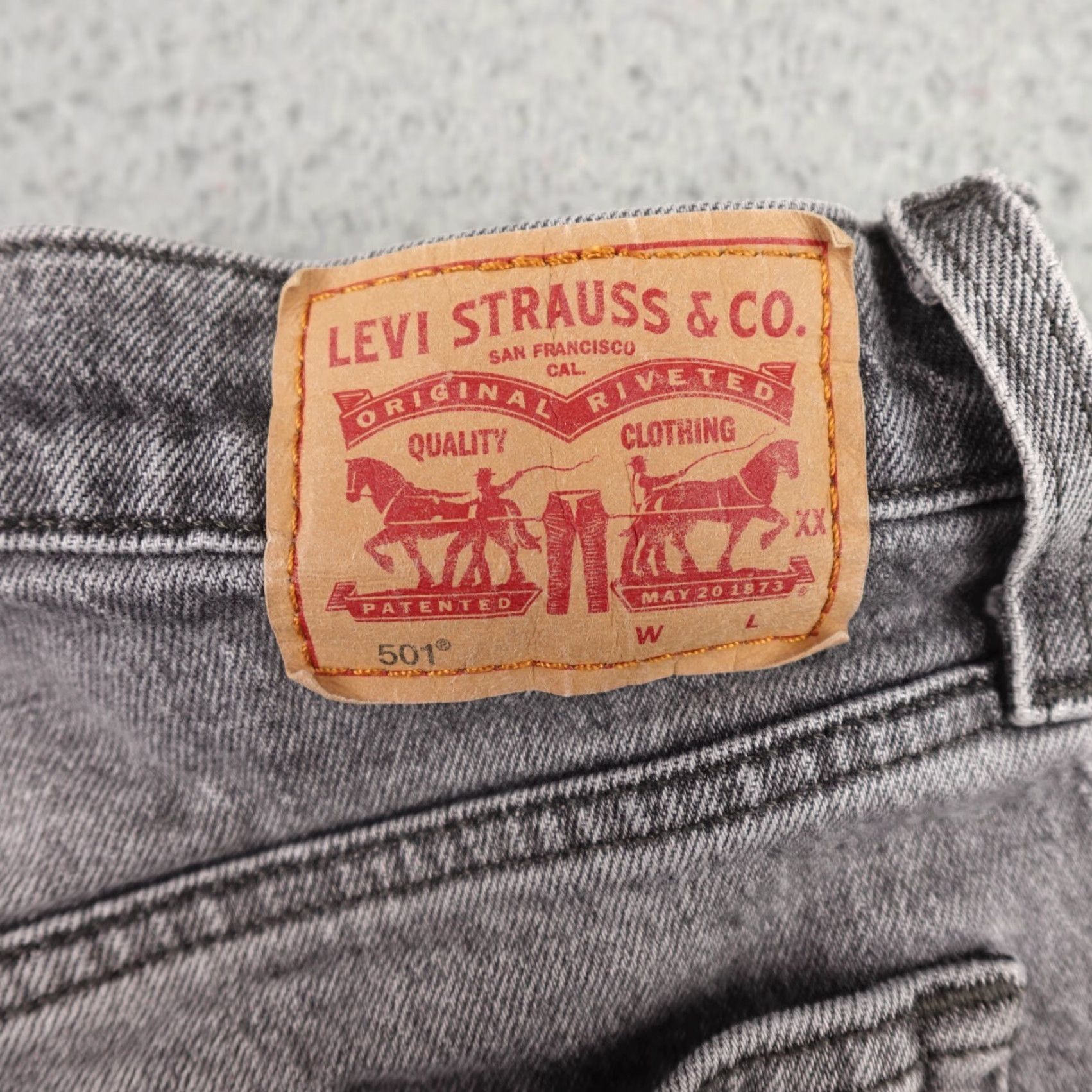 Levi's Levi's 501 Shorts Womens 30 Black Denim Cut Off Button Fly Jorts Beach Casual Size 30" / US 8 / IT 44 - 4 Thumbnail