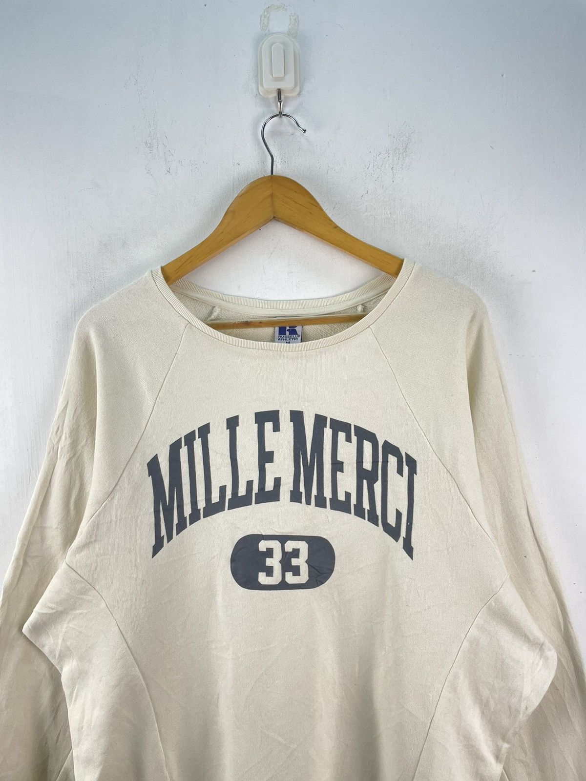 Russell Athletic × Vintage Vintage Russell MILLEMERCI Spellout Sweatshirt Baggy Size US M / EU 48-50 / 2 - 2 Thumbnail