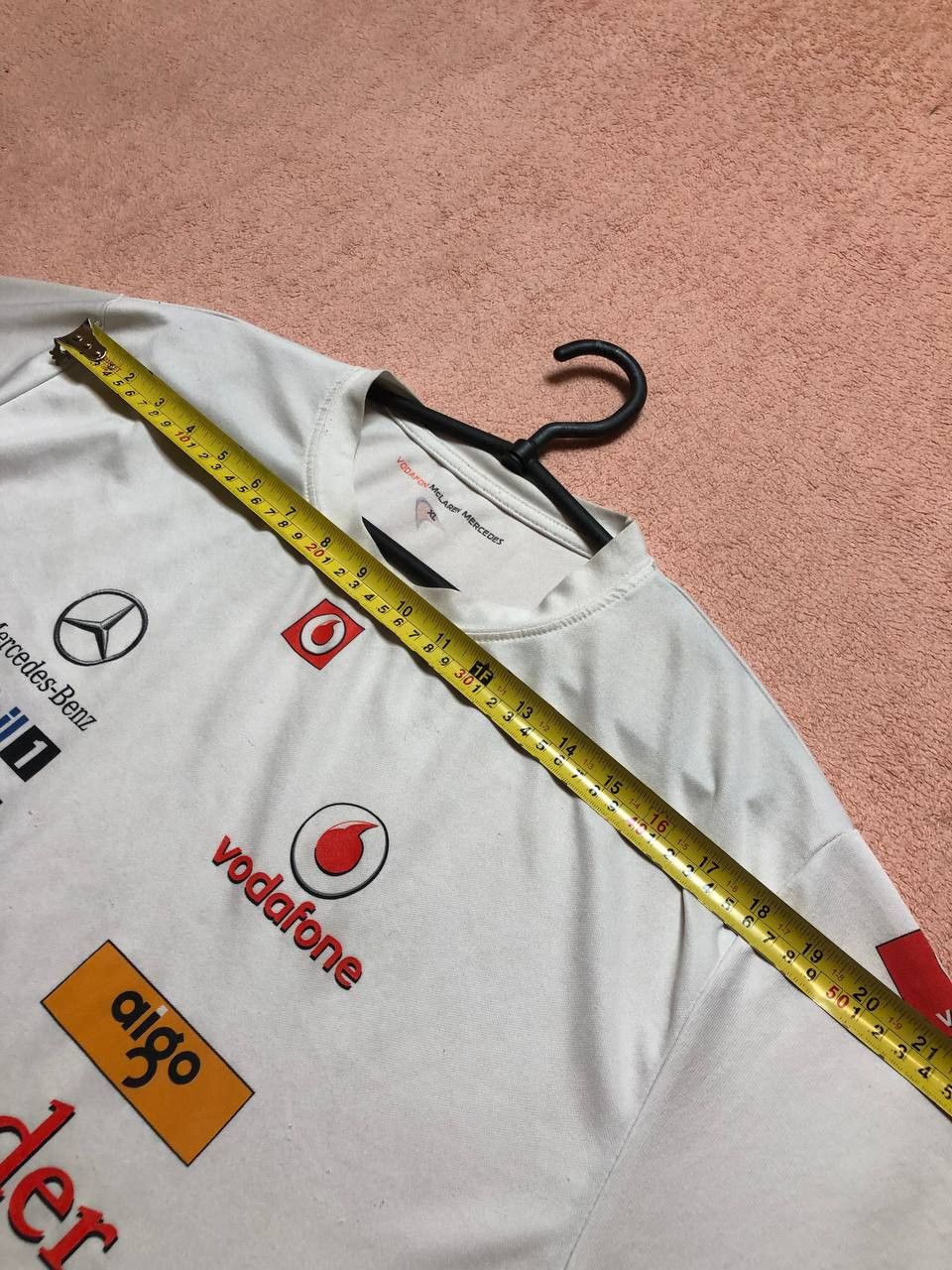 Mercedes-Benz Vintage Vodafone McLaren Mercedes Jersey Size XL Size US XL / EU 56 / 4 - 11 Thumbnail