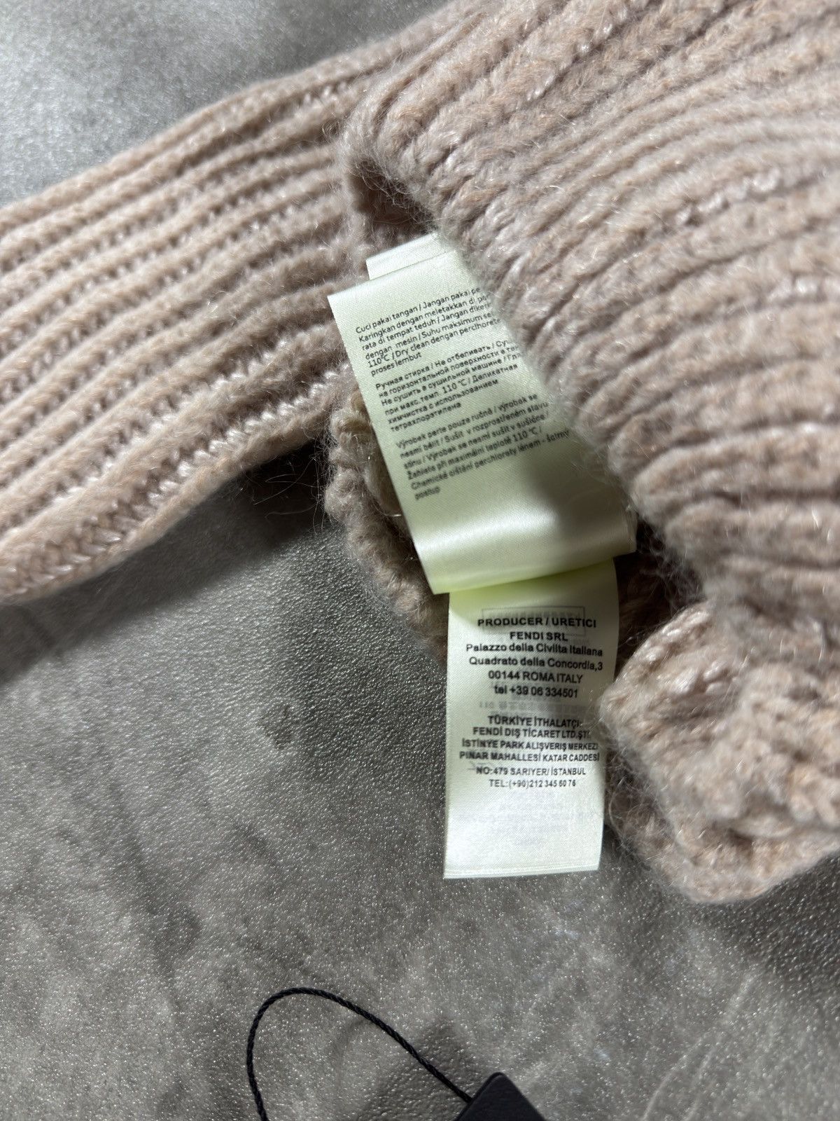 Fendi Fendi Knit Two-Piece Set Beige top Shirt cashmere silk Size S / US 4 / IT 40 - 9 Thumbnail