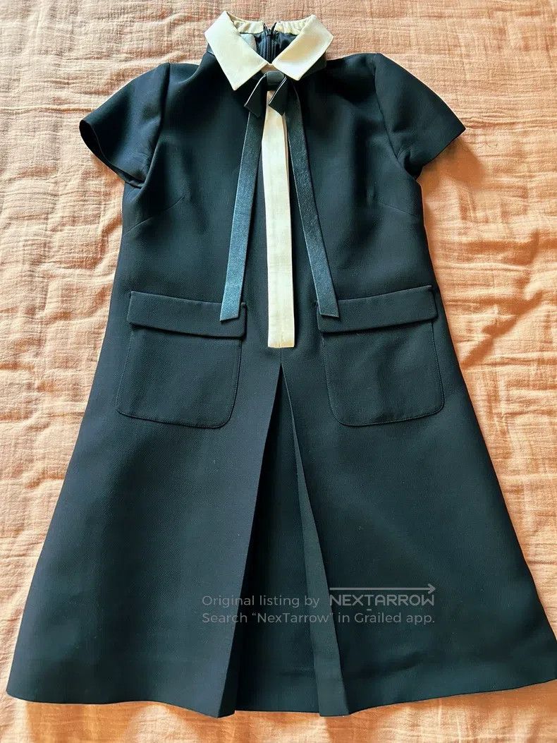 Valentino Valentino dress Size M / US 6-8 / IT 42-44 - 1 Thumbnail