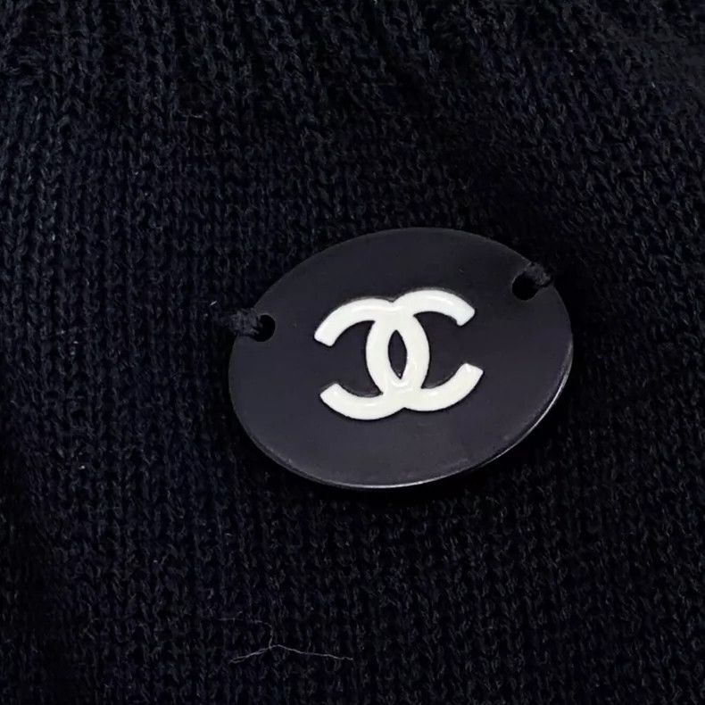 Chanel Chanel Black logo embroidered cotton round-neck short-sleev Size XS / US 0-2 / IT 36-38 - 6 Thumbnail