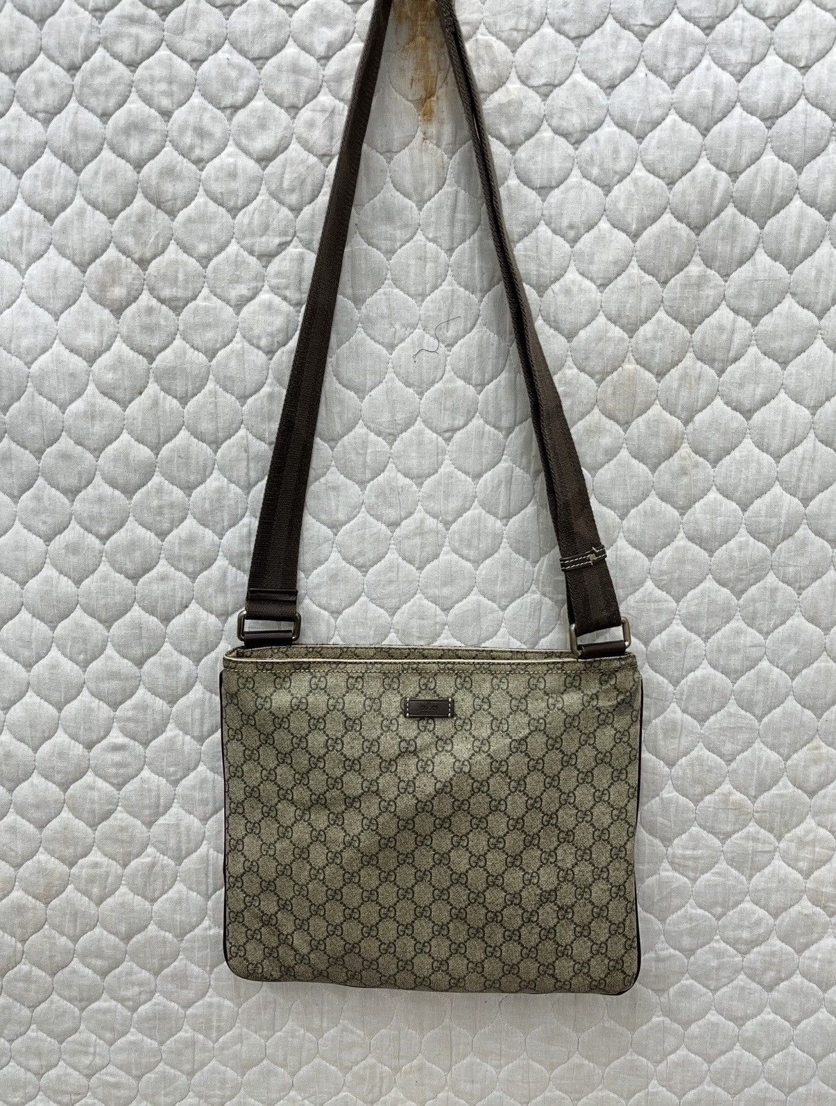 Gucci 🔥🔥🔥AUTHENTIC VINTAGE GUCCI MONOGRAM BAG Size ONE SIZE - 1 Thumbnail