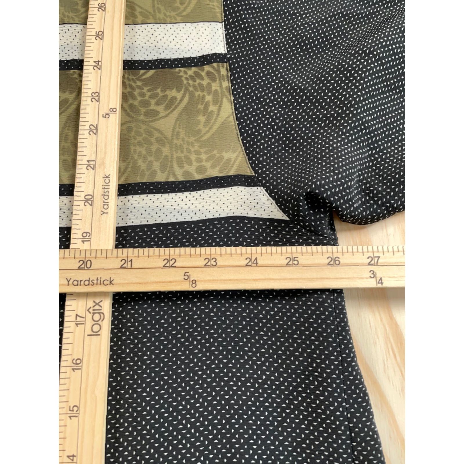 Vintage VTG Vintage Yes Bassiri Lightweight Geometric Pattern Shirt 2XL Black Green USA Adult Men Regular Short Sleeve Casual Hawaiian 90s Dad Retro Size US XXL / EU 58 / 5 - 6 Thumbnail