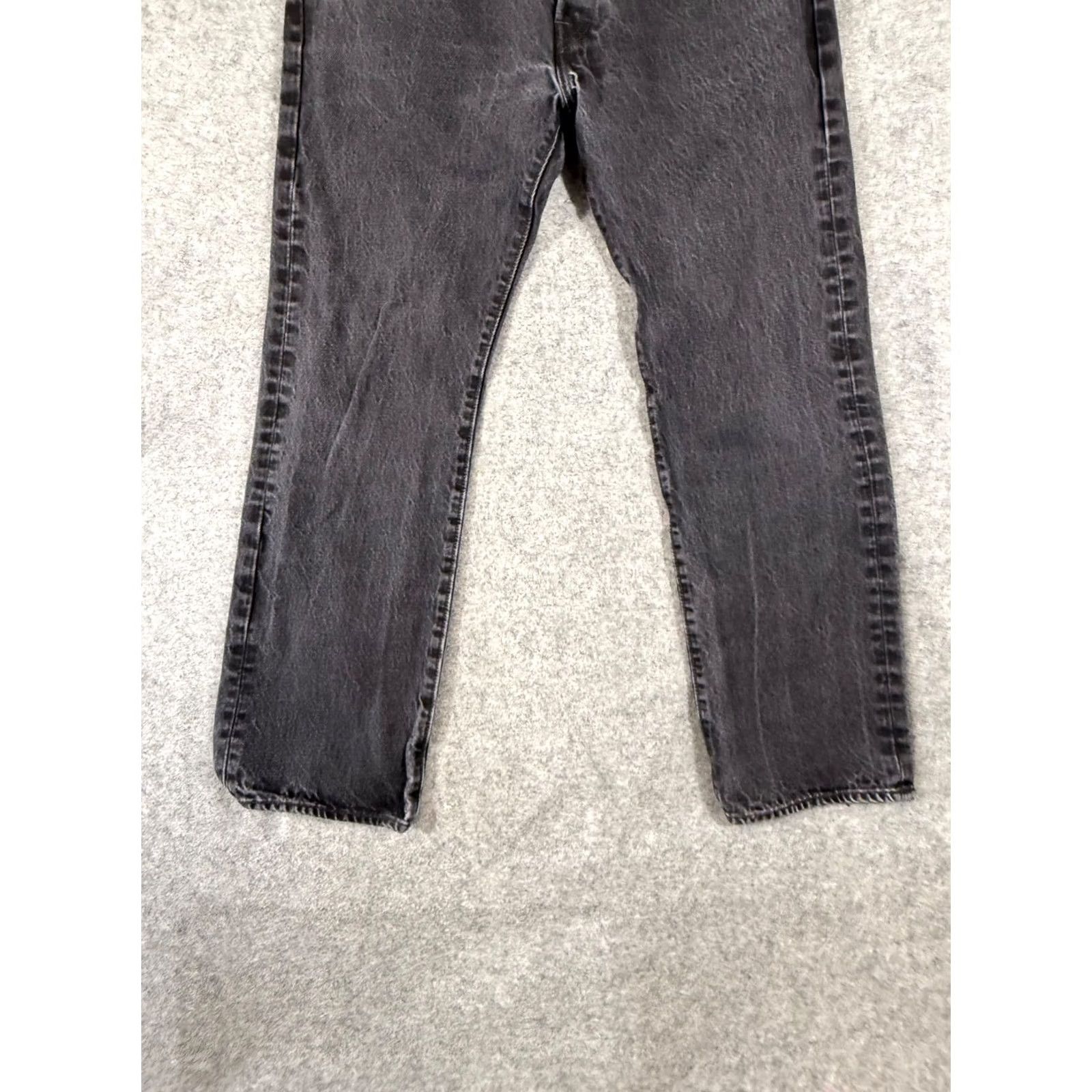 Levi's VINTAGE Levi’s 501 Button Fly Jeans Mens 34x30 Black Denim Faded Weathered Straight Leg City, Streetwear Mens Size US 34 / EU 50 - 4 Thumbnail