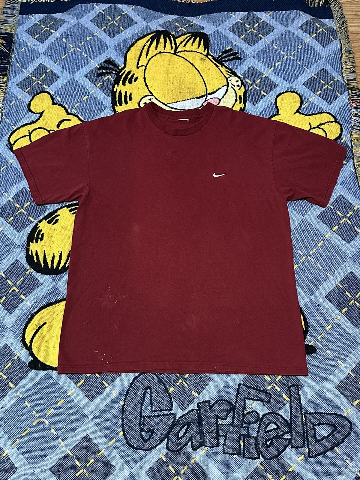 Nike Vintage Y2K Nike Red Mini Swoosh Heavy Weight T-Shirt Size US XL / EU 56 / 4 - 1 Thumbnail