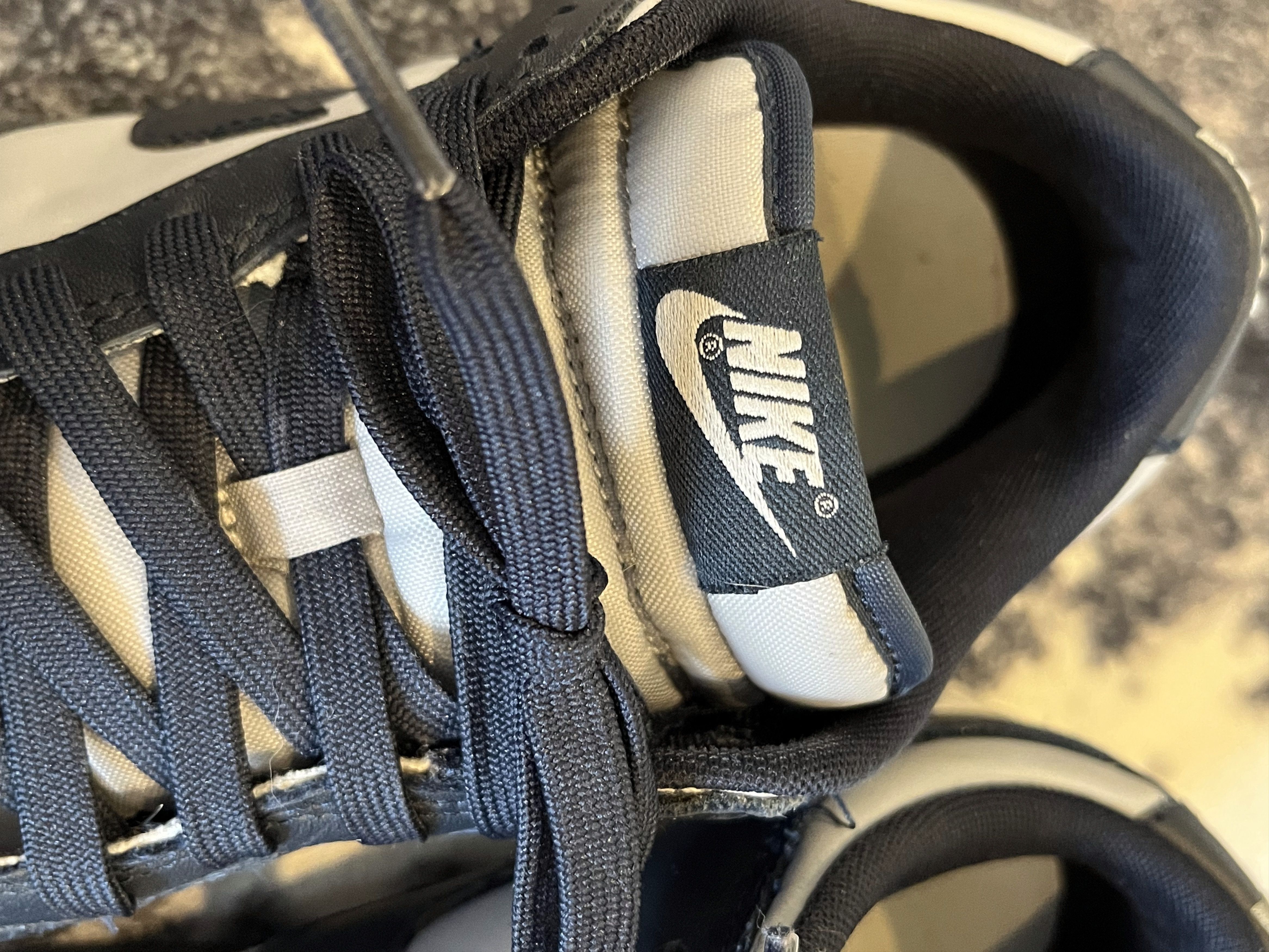 Nike Nike Dunk Georgetown Size US 10.5 / EU 43-44 - 6 Thumbnail