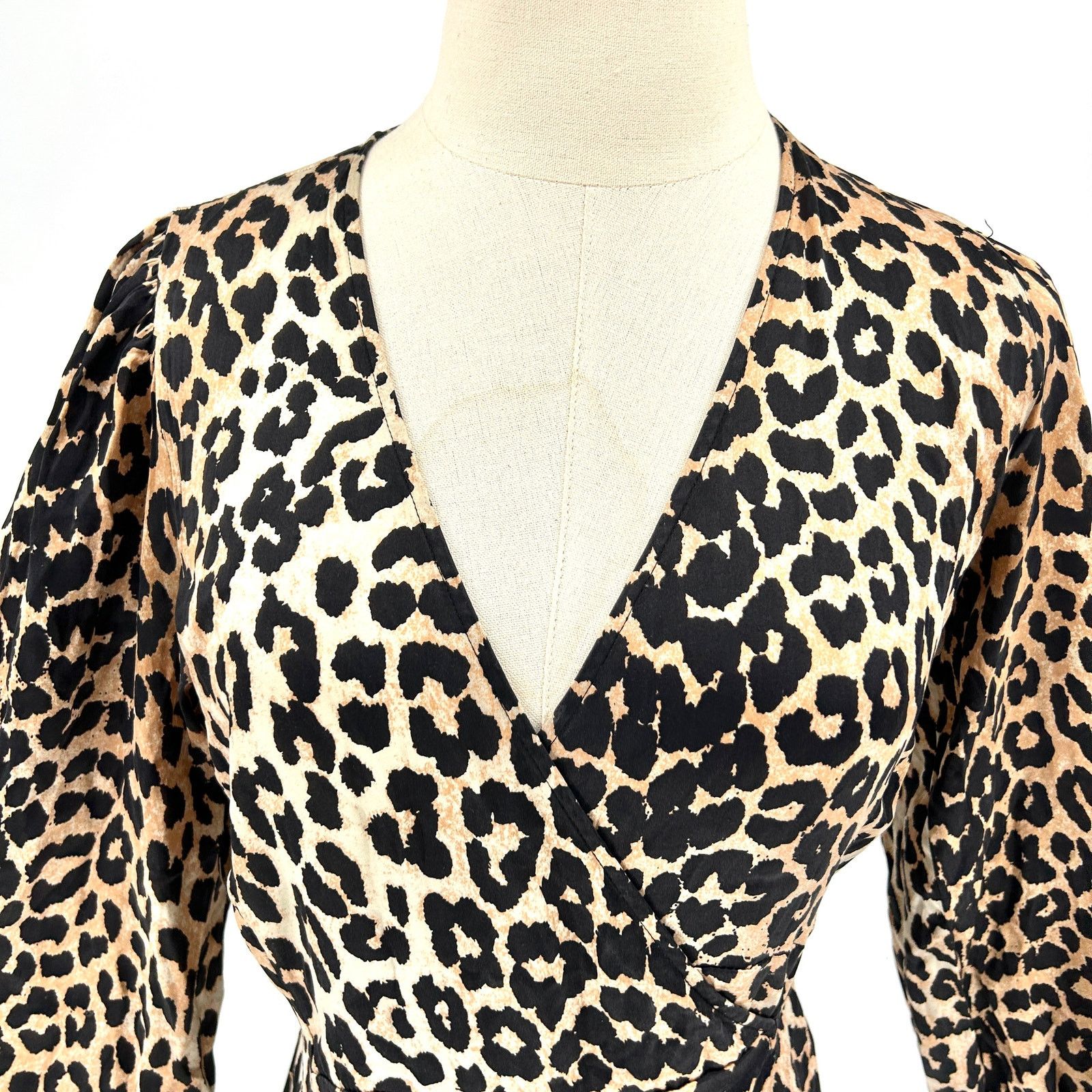 Ganni Ganni Silk Leopard Print Long Sleeve V-Neck Wrap Maxi Dress Size XS / US 0-2 / IT 36-38 - 2 Thumbnail