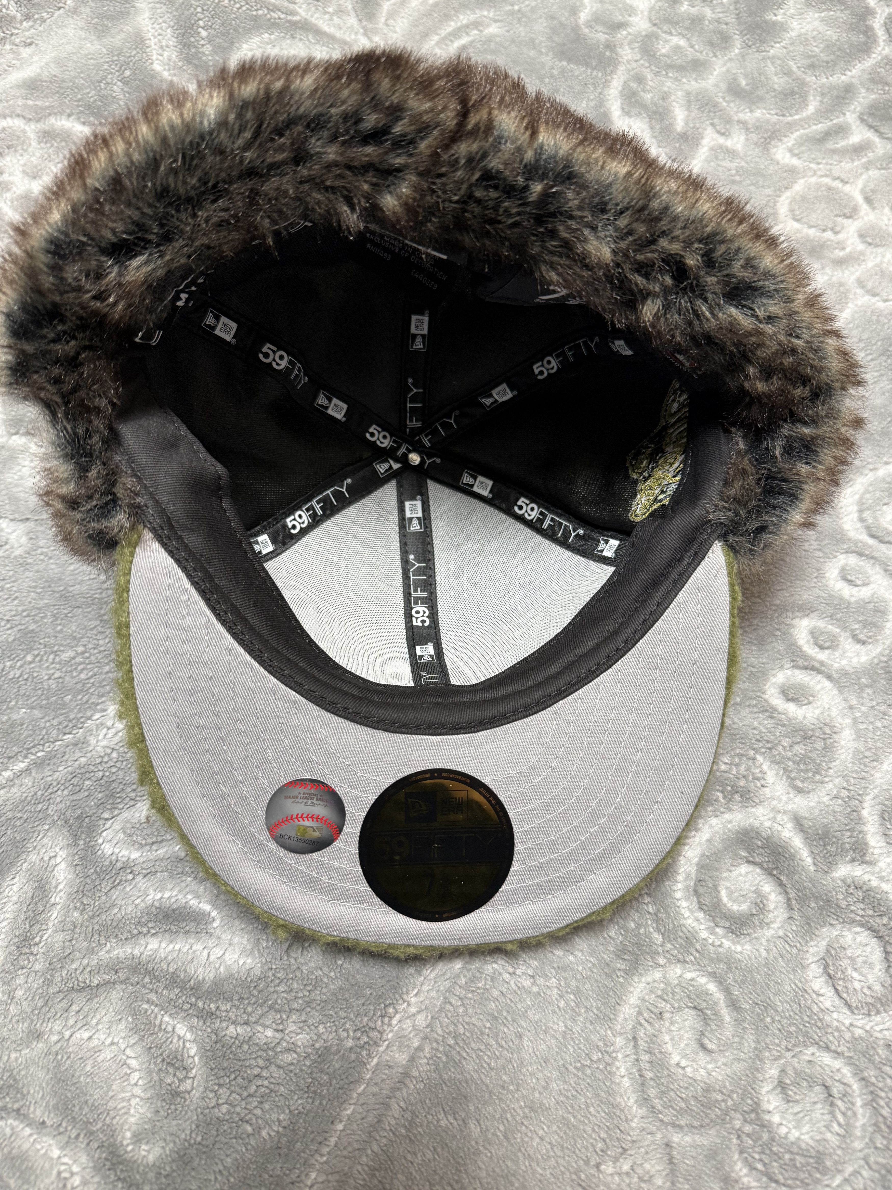 MyFitteds × New Era × New York Yankees 7 3/8 NEW YORK YANKEES 1996 WORLD SERIES SHERPA DOG EAR Size ONE SIZE - 6 Thumbnail
