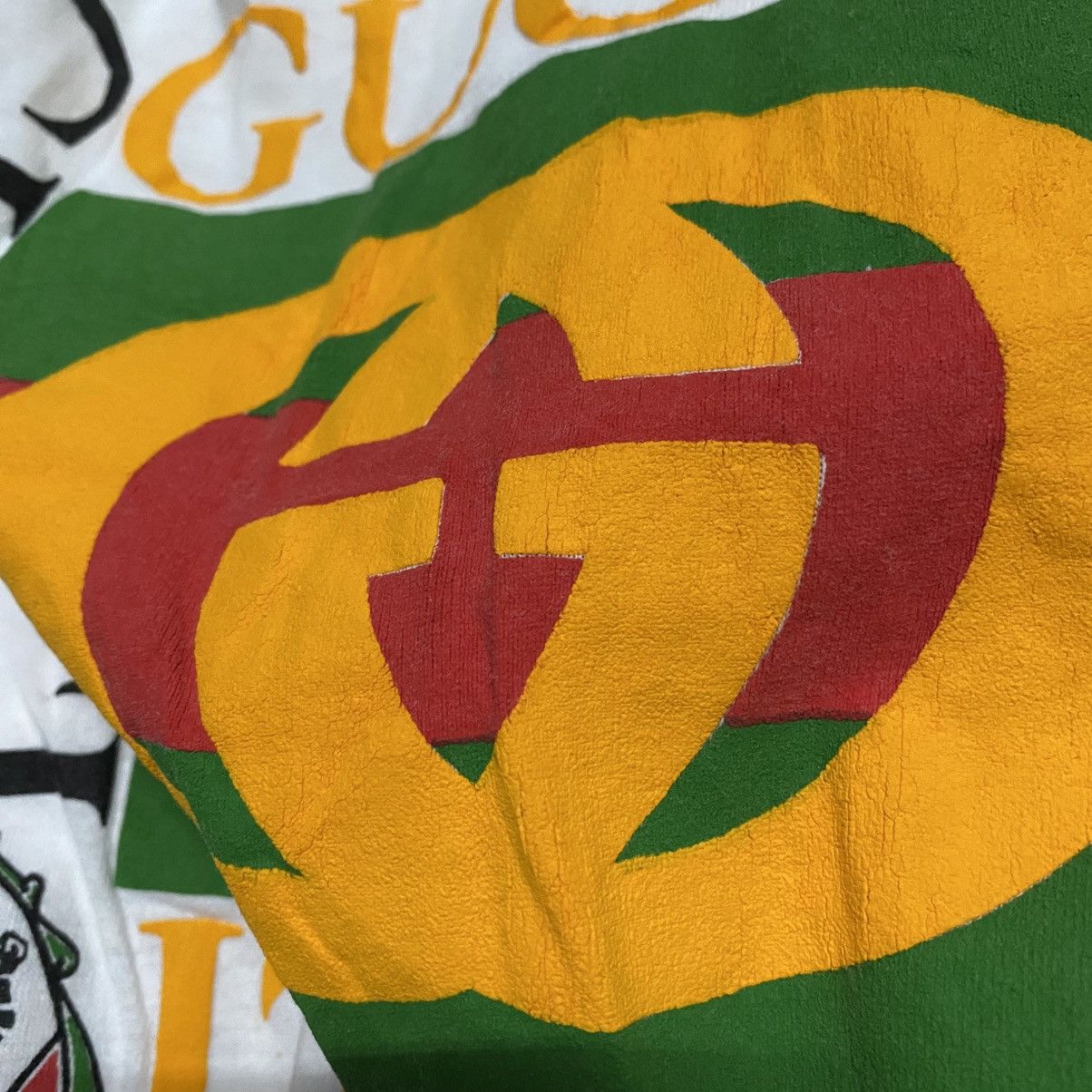 Fruit Of The Loom × Vintage Rare‼️🔥Vintage Gucci Bootleg Print Foam Big Logo T-Shirt Size US M / EU 48-50 / 2 - 8 Thumbnail