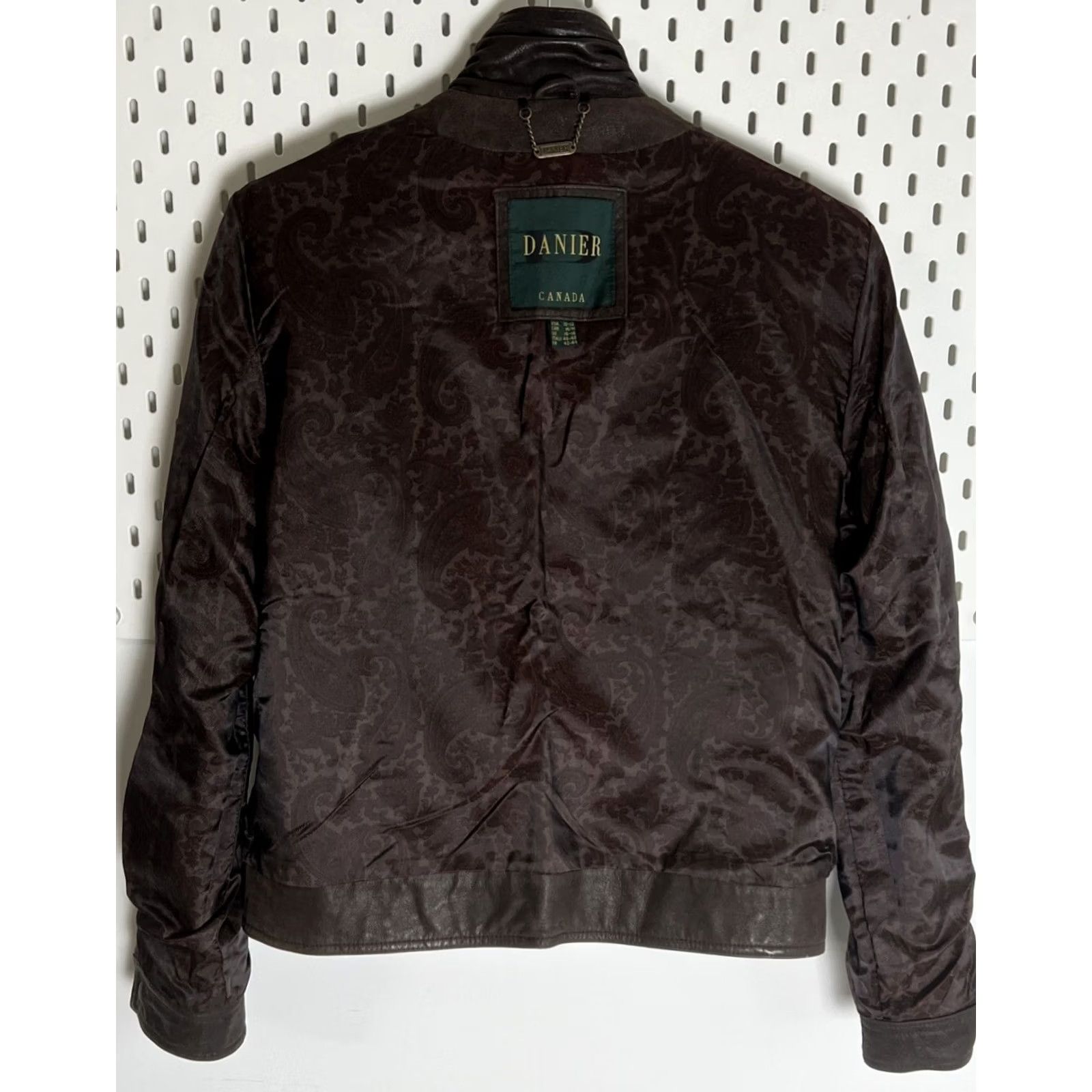 Vintage VINTAGE Danier Womens Genuine Leather Jacket Short Brown 10-12 Regular Long Sleeve Zipper - (J2137) Size L / US 10 / IT 46 - 6 Thumbnail