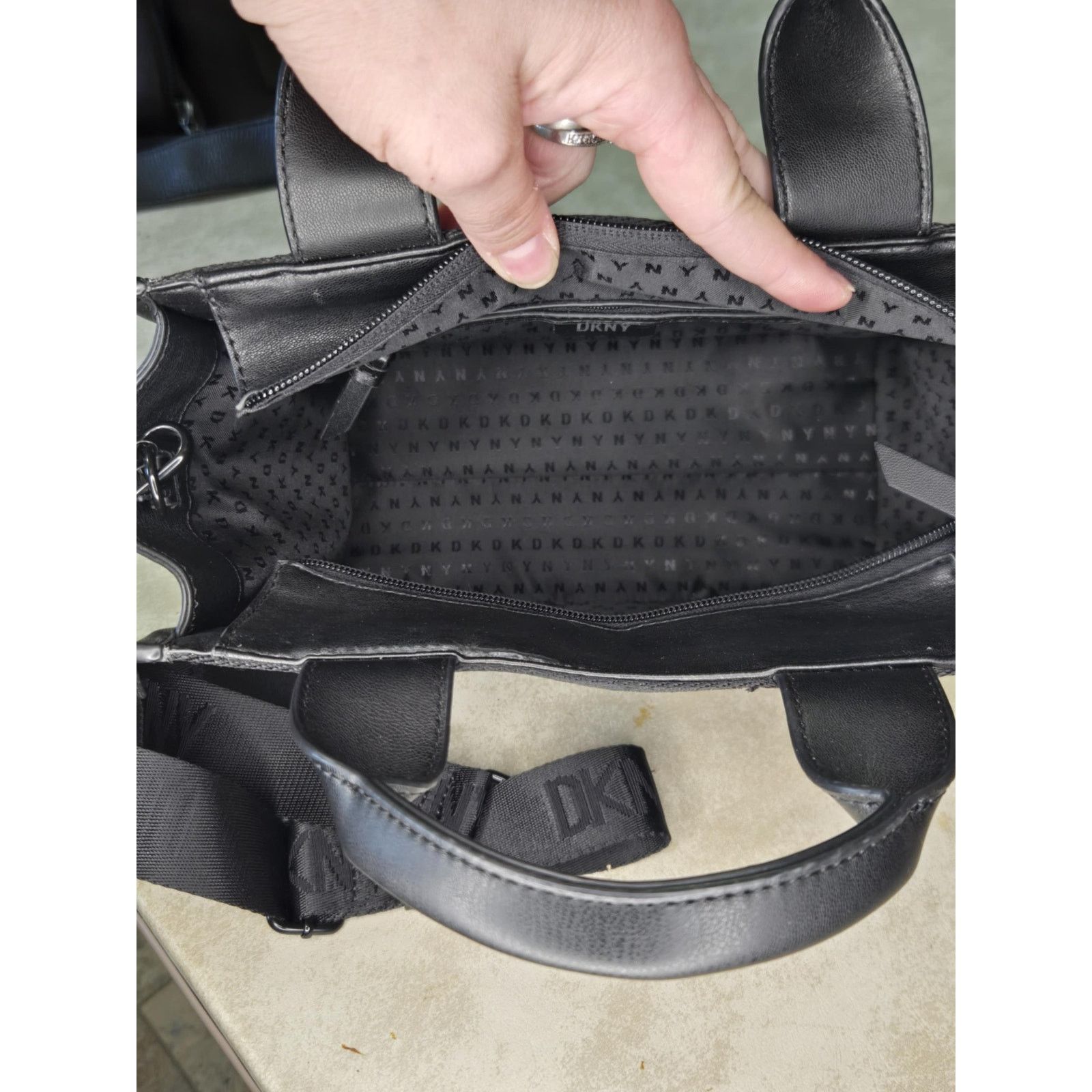 DKNY DKNY all black mini tote bag Cassandra Size ONE SIZE - 4 Thumbnail
