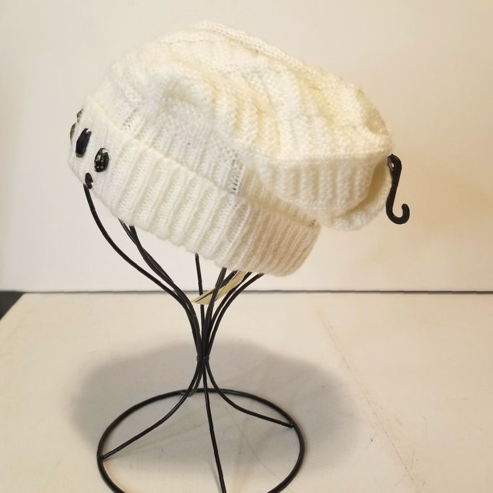 Vintage Collection 18 Womens Knitted Beanie Winter White One Size Winter Accessories NWT Size ONE SIZE - 2 Thumbnail