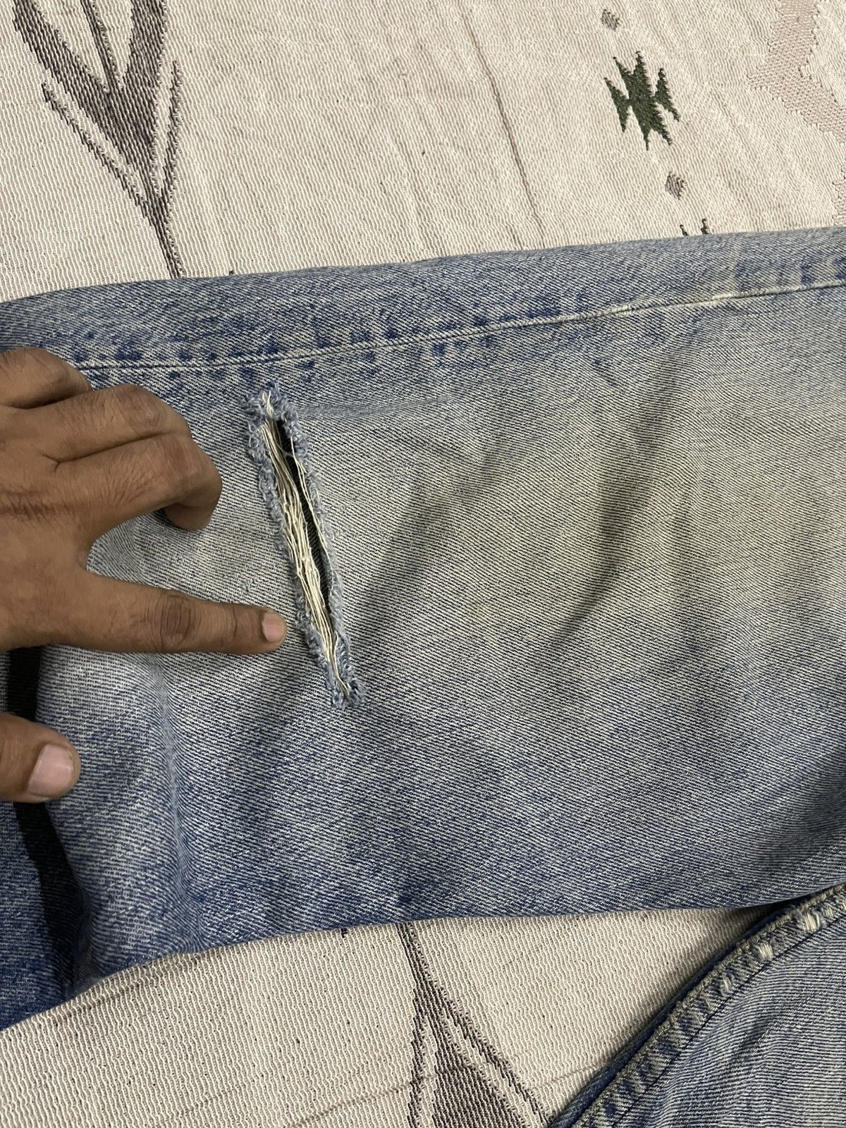 Levi's VINTAGE LEVIS 524 DISTRESSED DENIM JEANS STRAIGHT CUT Size US 30 / EU 46 - 5 Thumbnail