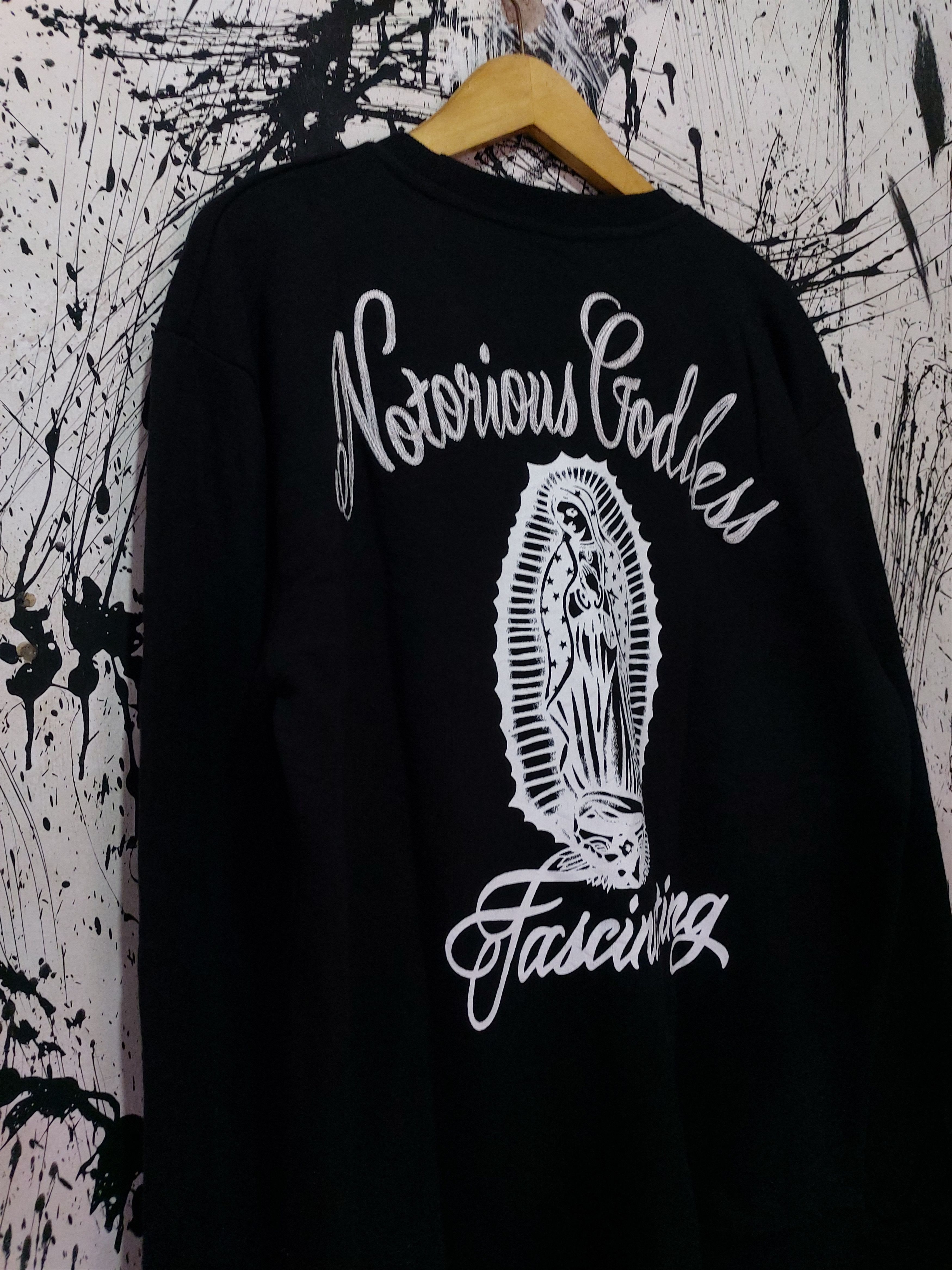 Japanese Brand Y2K FLUKE NOTORIOUS GODDESS FASCINATING LOGO SWEATSHIRT Size US L / EU 52-54 / 3 - 2 Thumbnail