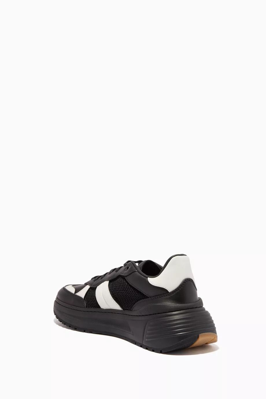 Bottega Veneta o1y0526 Low-Top Sneakers in Black/White Size US 8 / EU 41 - 3 Thumbnail
