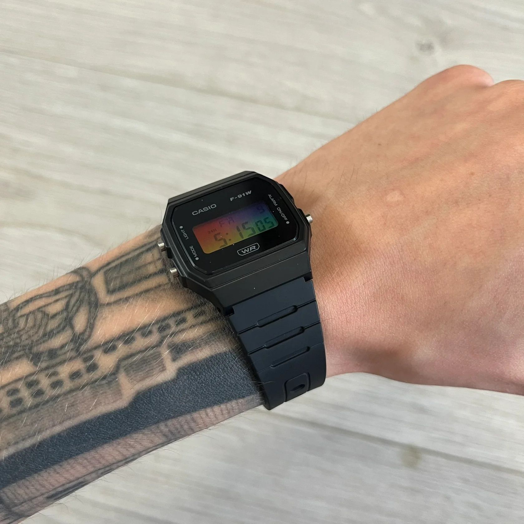 Casio Casio F-91W Gradient & Black "Dark Prism" Size ONE SIZE - 4 Thumbnail