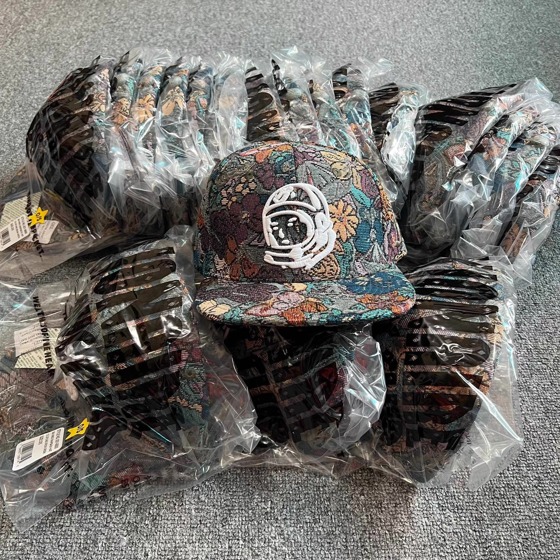 Billionaire Boys Club VintageEmbroideredAstronaut Head Baseball Cap Q7 Size ONE SIZE - 4 Thumbnail