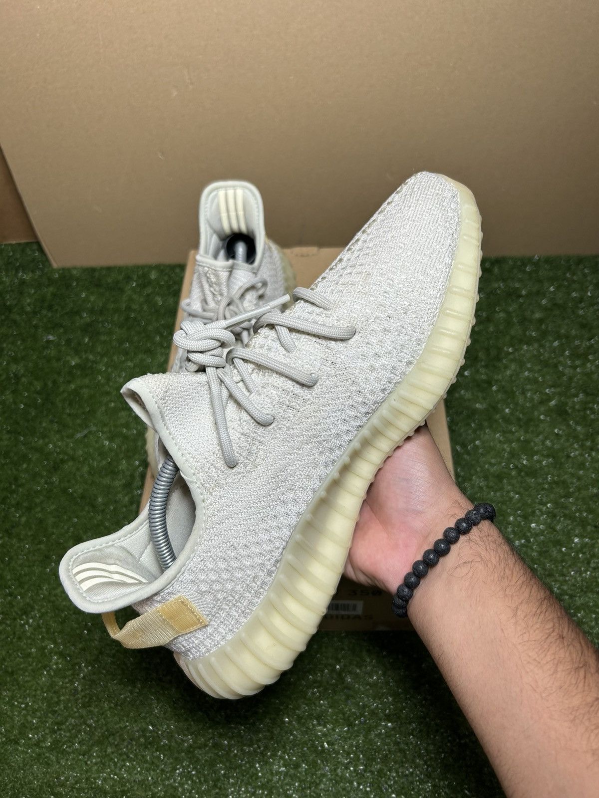 Yeezy Adidas Yeezy 350 Light Size US 11.5 / EU 44-45 - 4 Thumbnail