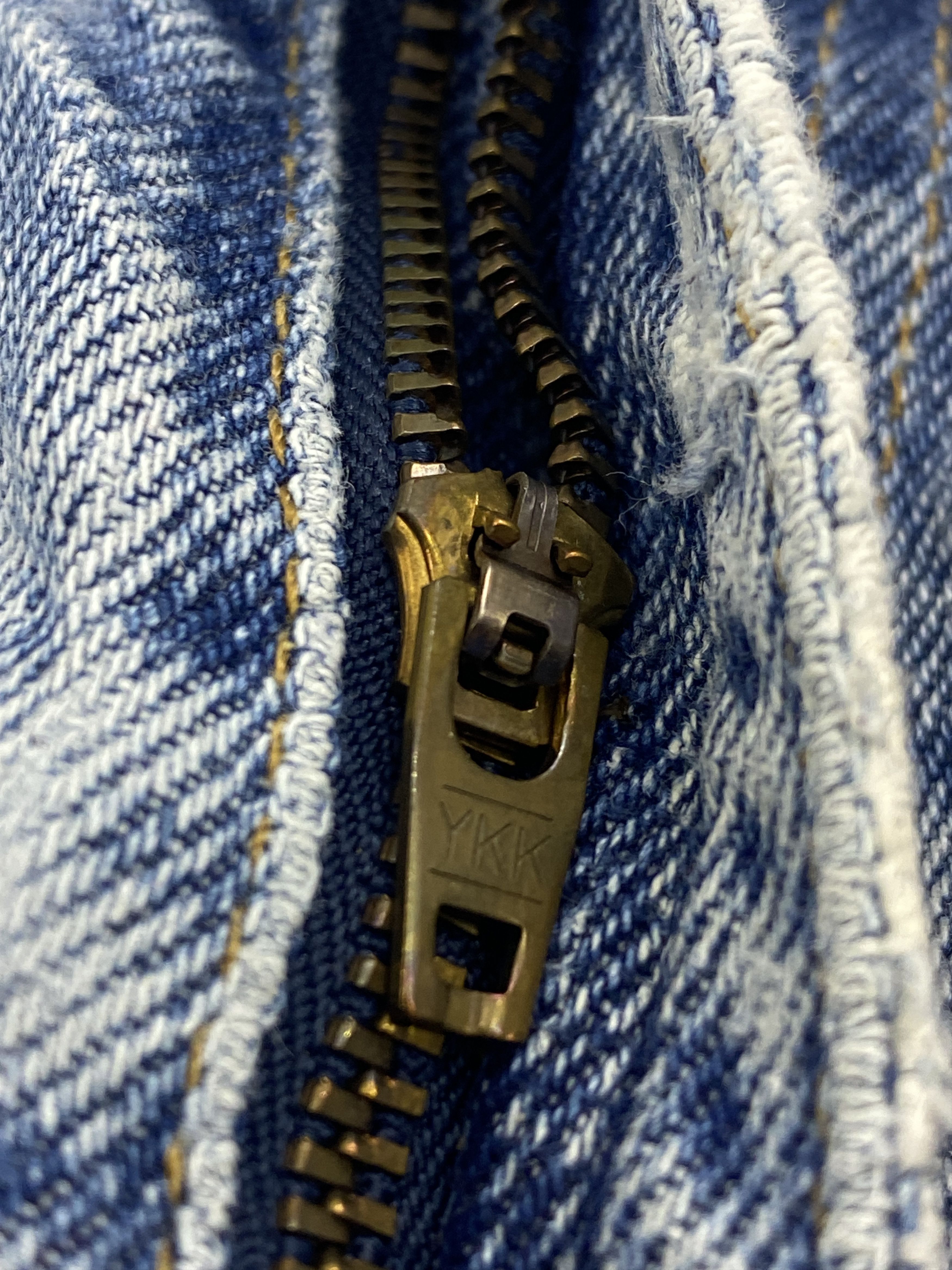 Levi's Vintage 90s Distressed Levis 505 Light Washed Jeans DP2655 Size US 32 / EU 48 - 13 Thumbnail