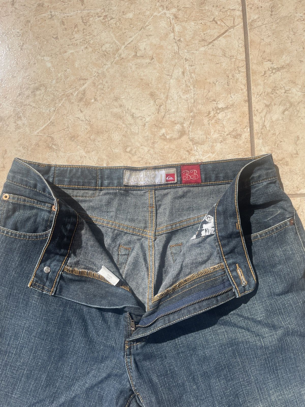 Quiksilver *VINTAGE* QUIKSILVER JEANS ~NATURAL FADE~ Size US 33 - 3 Thumbnail